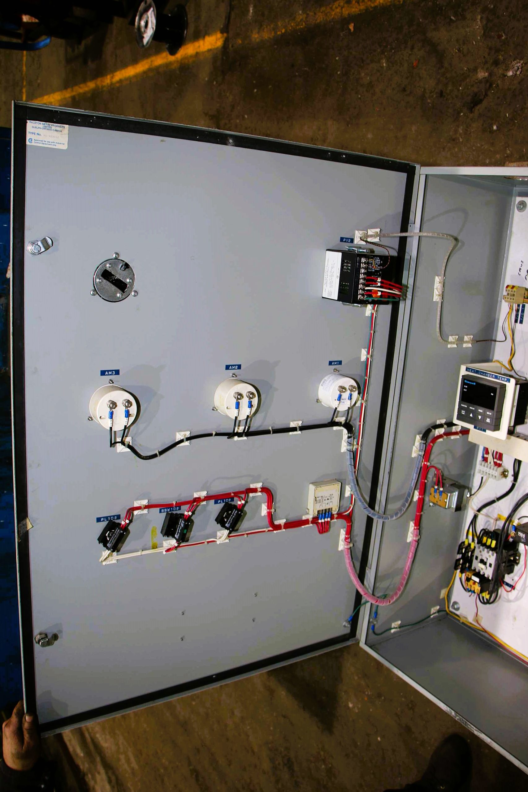 Detailed image of Used Gasmac Electric Melting and Holding Furnace