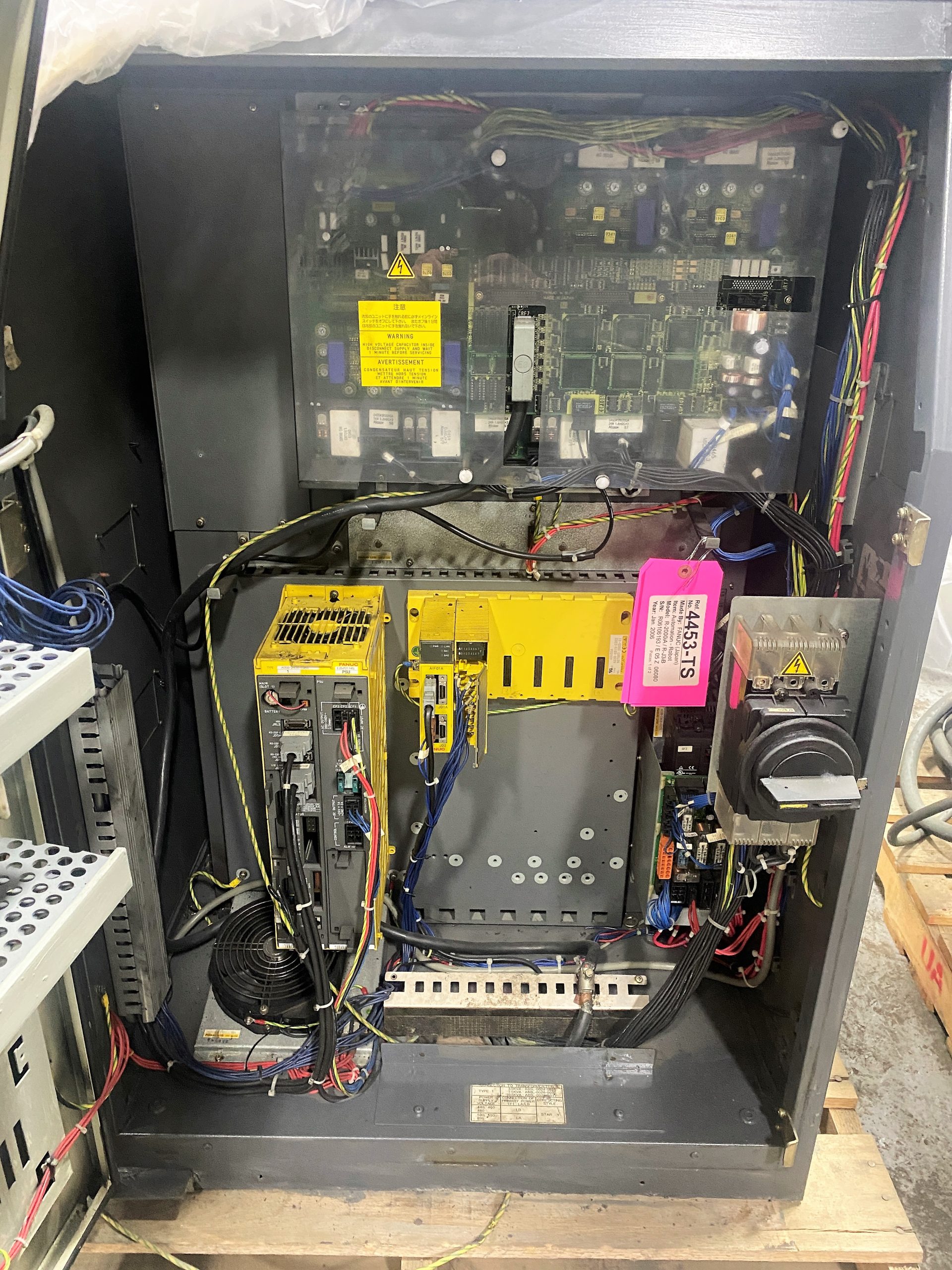 Detailed image of Used Fanuc Foundry Industrial Robot