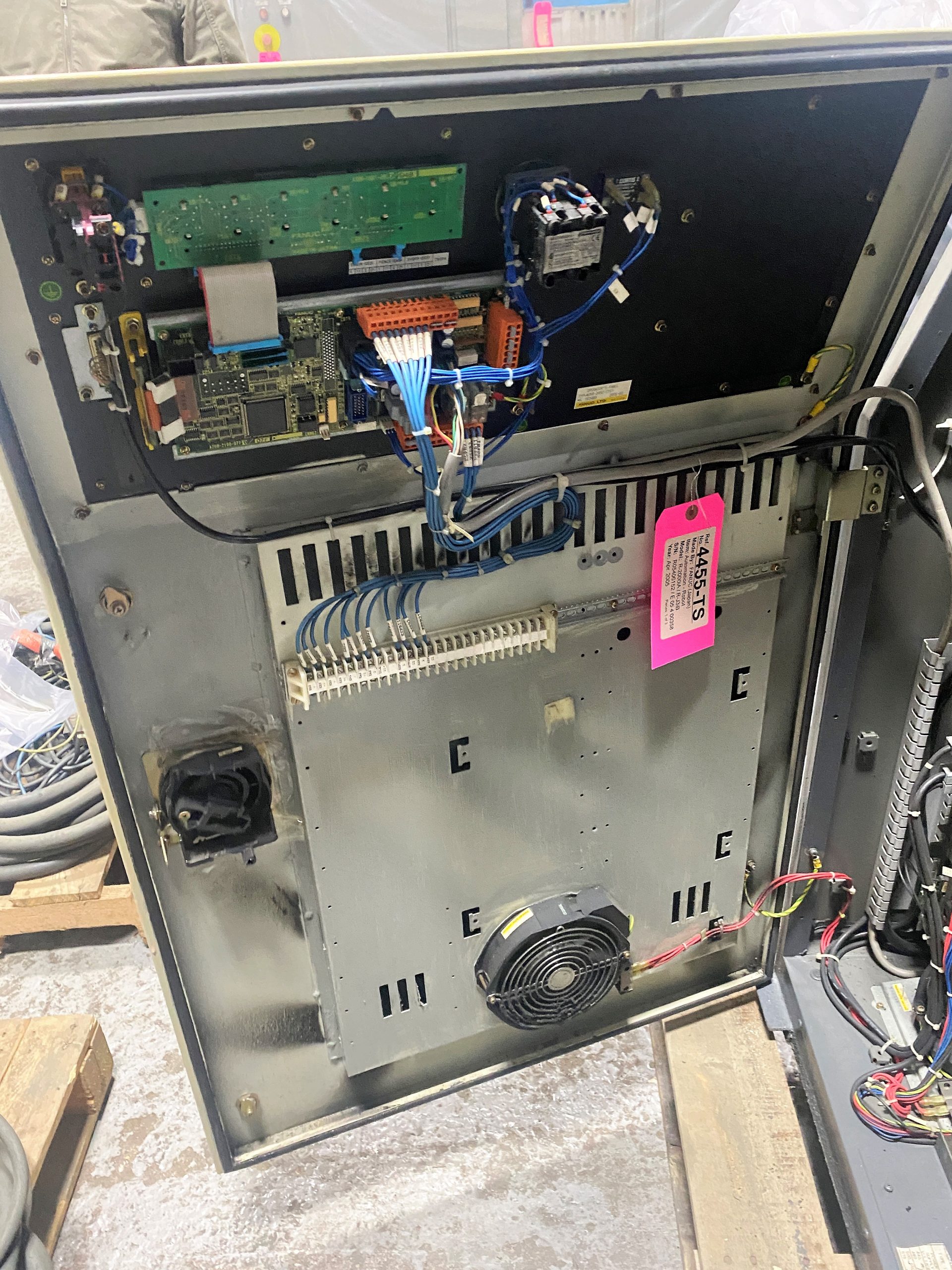 Image of Used Fanuc Foundry Industrial Robot