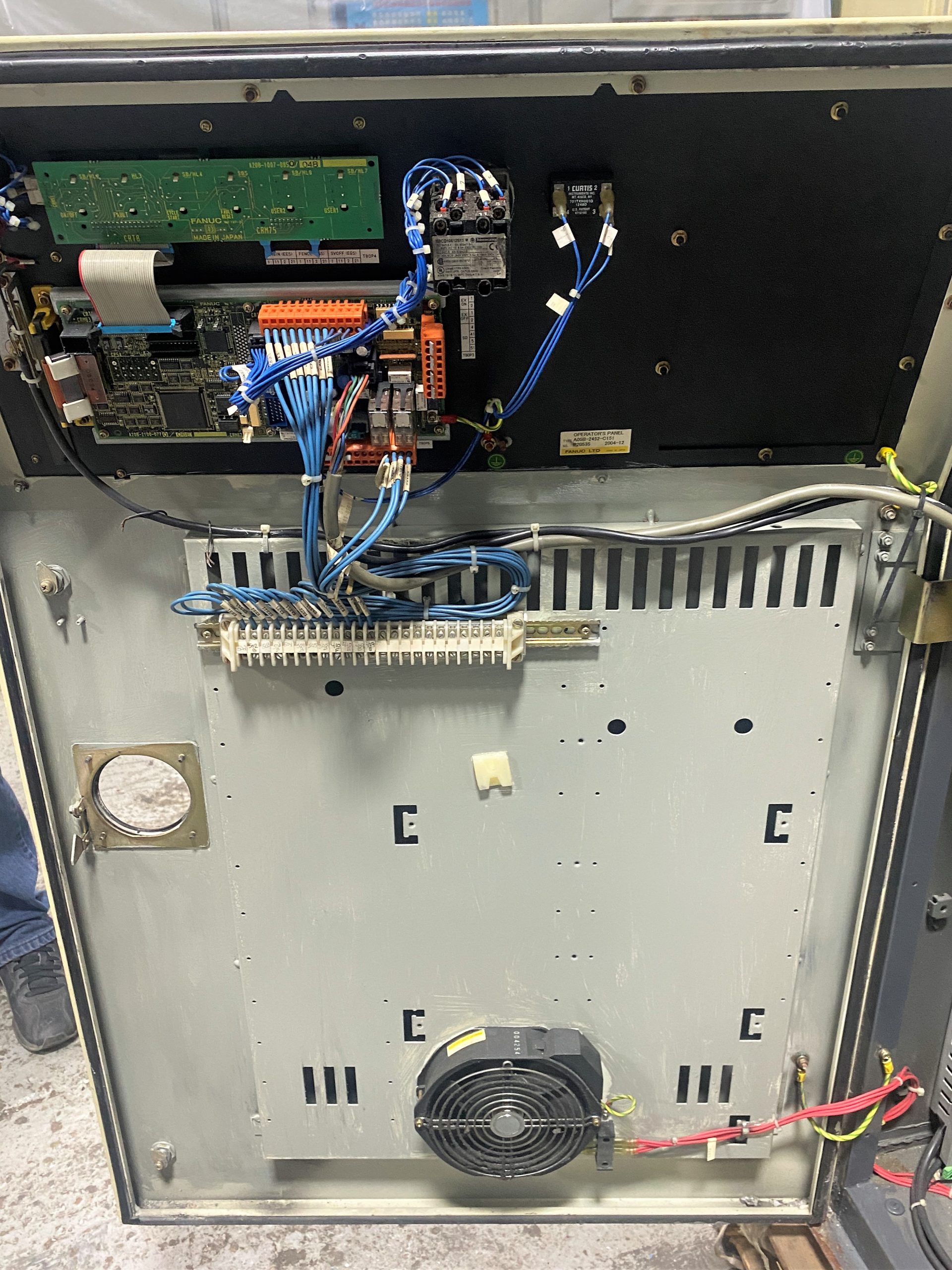 Picture of Used Fanuc Foundry Industrial Robot