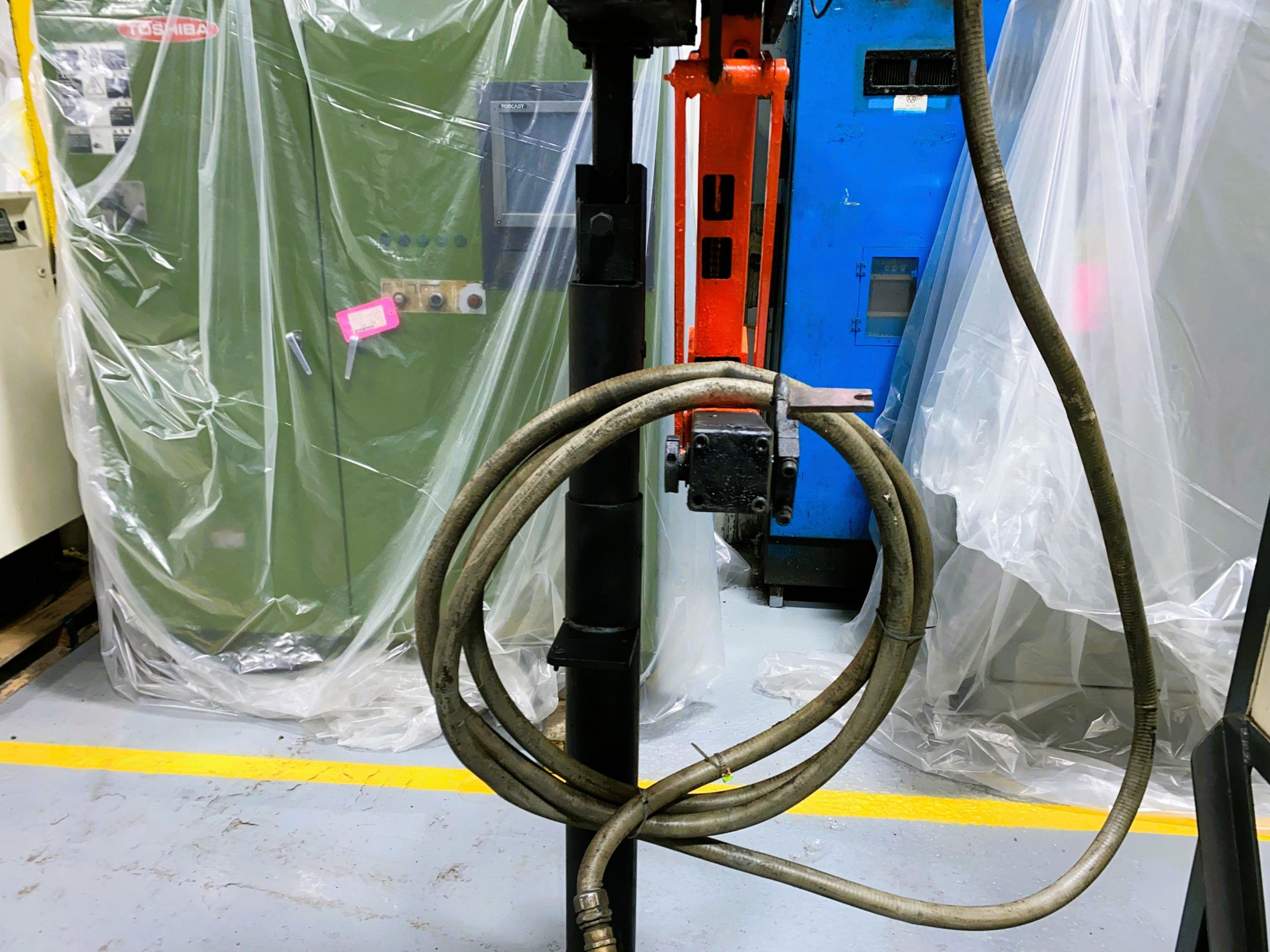 Detailed Picture of Vertical Used Cold Chamber Die Casting Machine