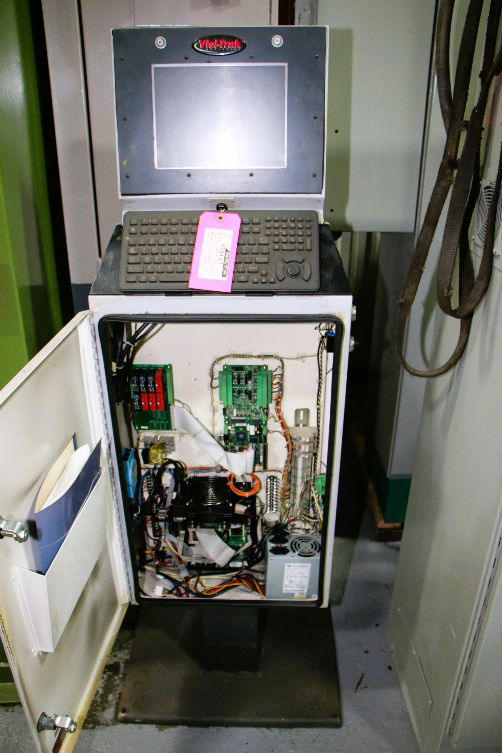 Detailed Picture of Used Cold Chamber Die Casting Machine