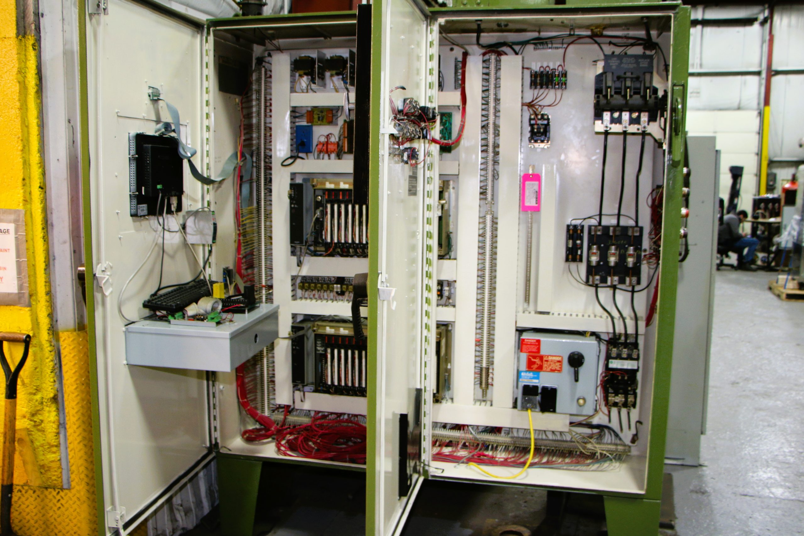 Detailed Picture of Used Cold Chamber Die Casting Machine