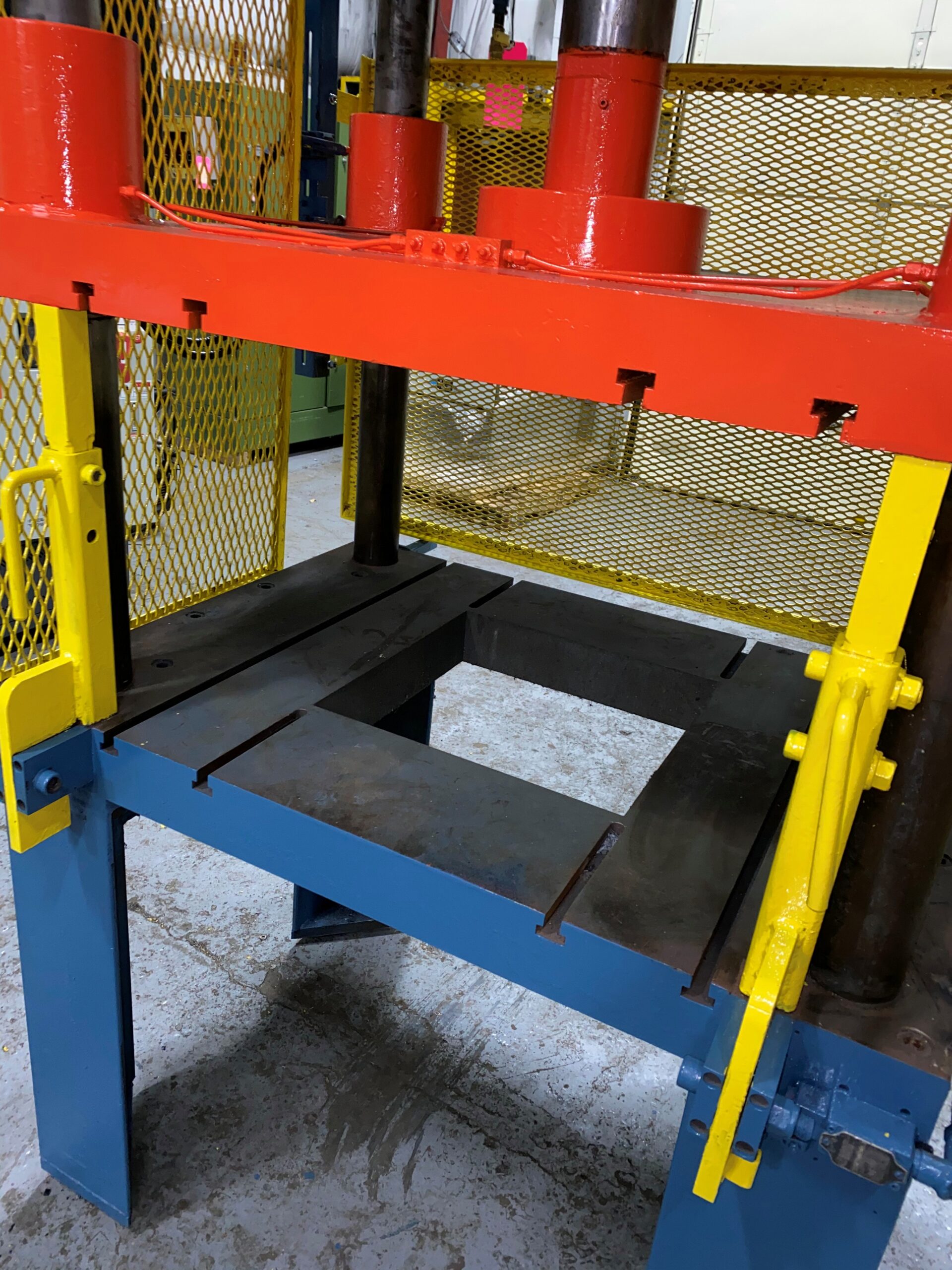 Detailed Picture of Used Trim Press for Die Casting