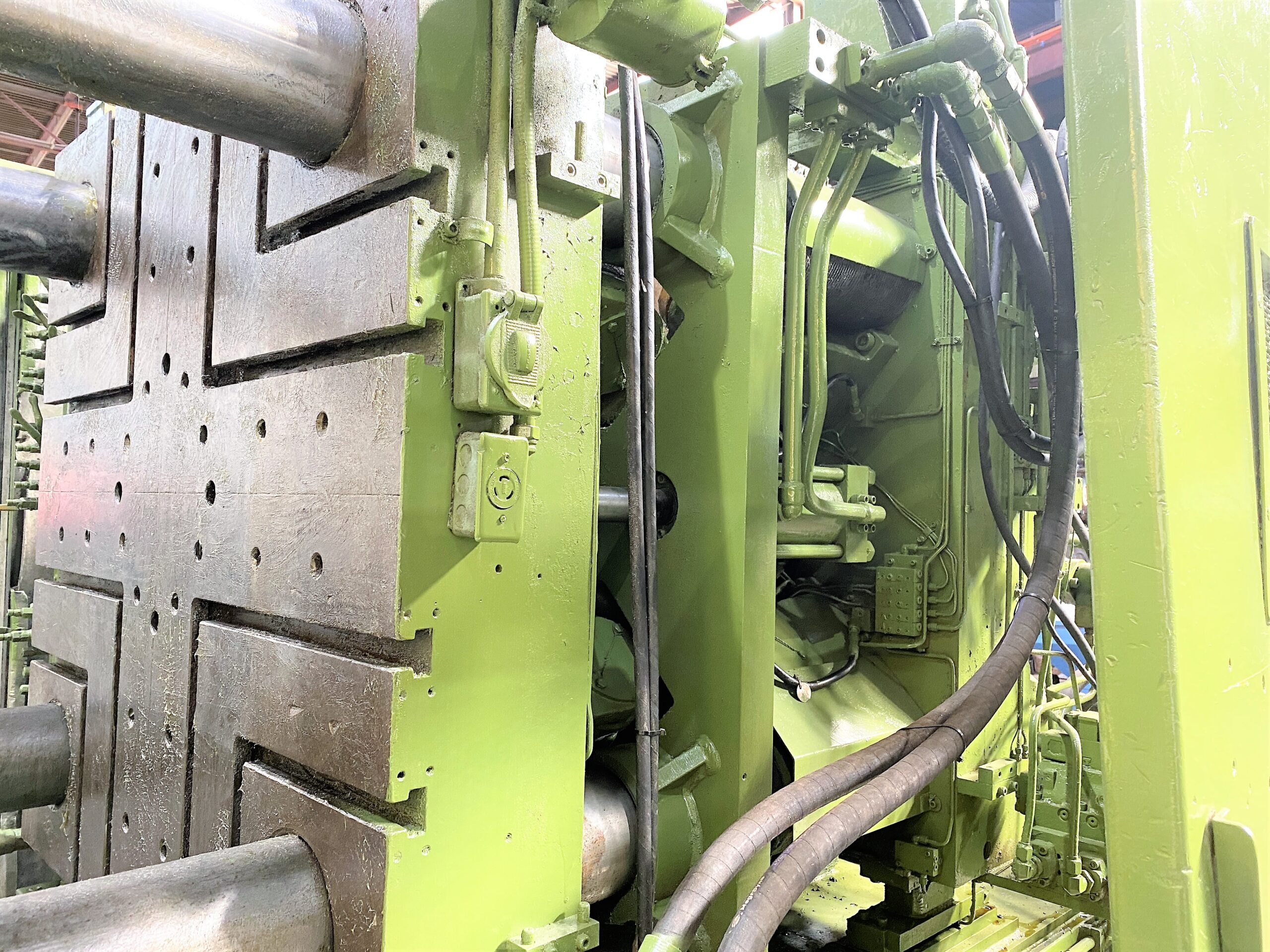 Detailed Picture of Used Cold Chamber Die Casting Machine