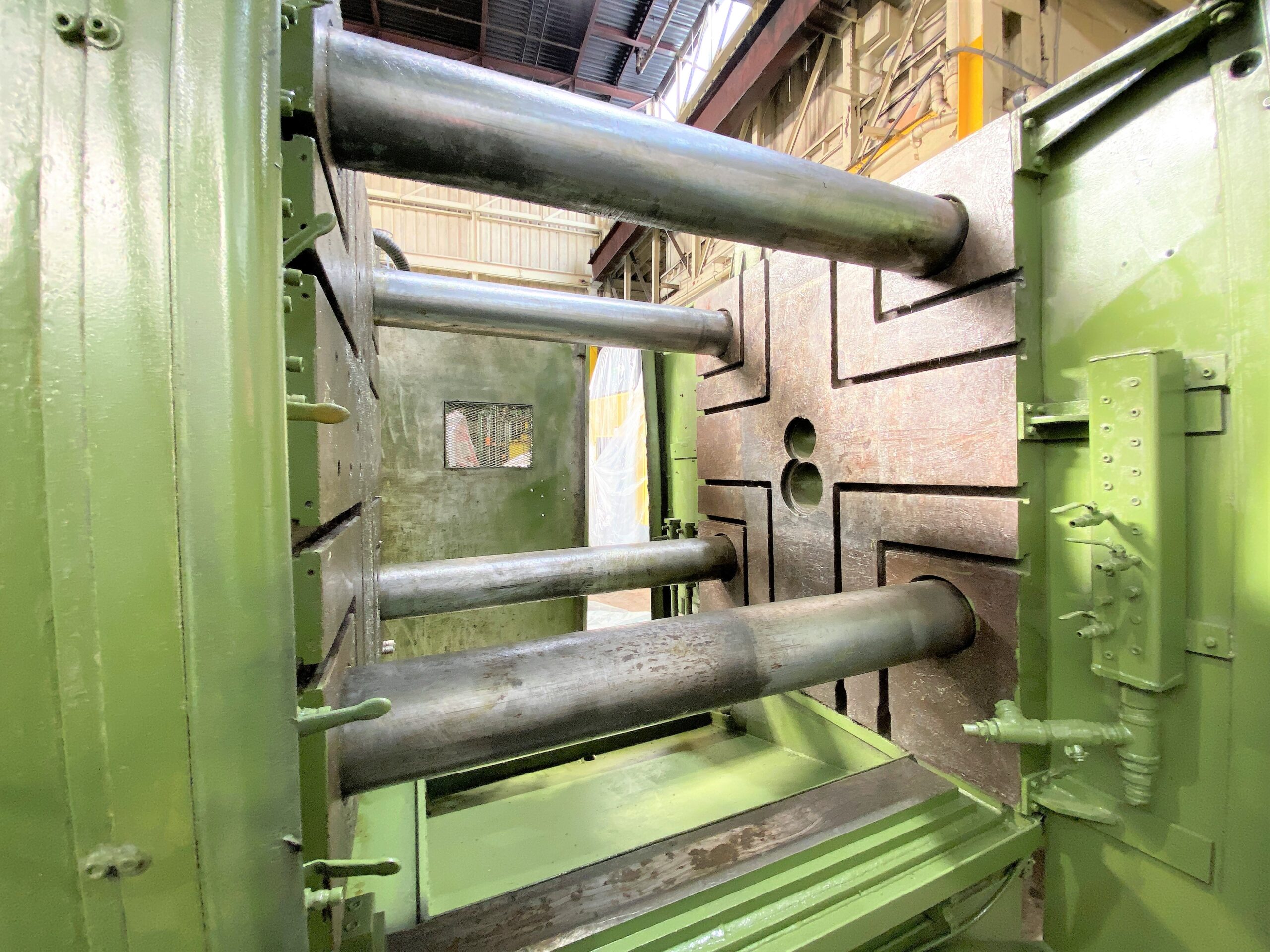 Detailed Picture of Used Cold Chamber Die Casting Machine