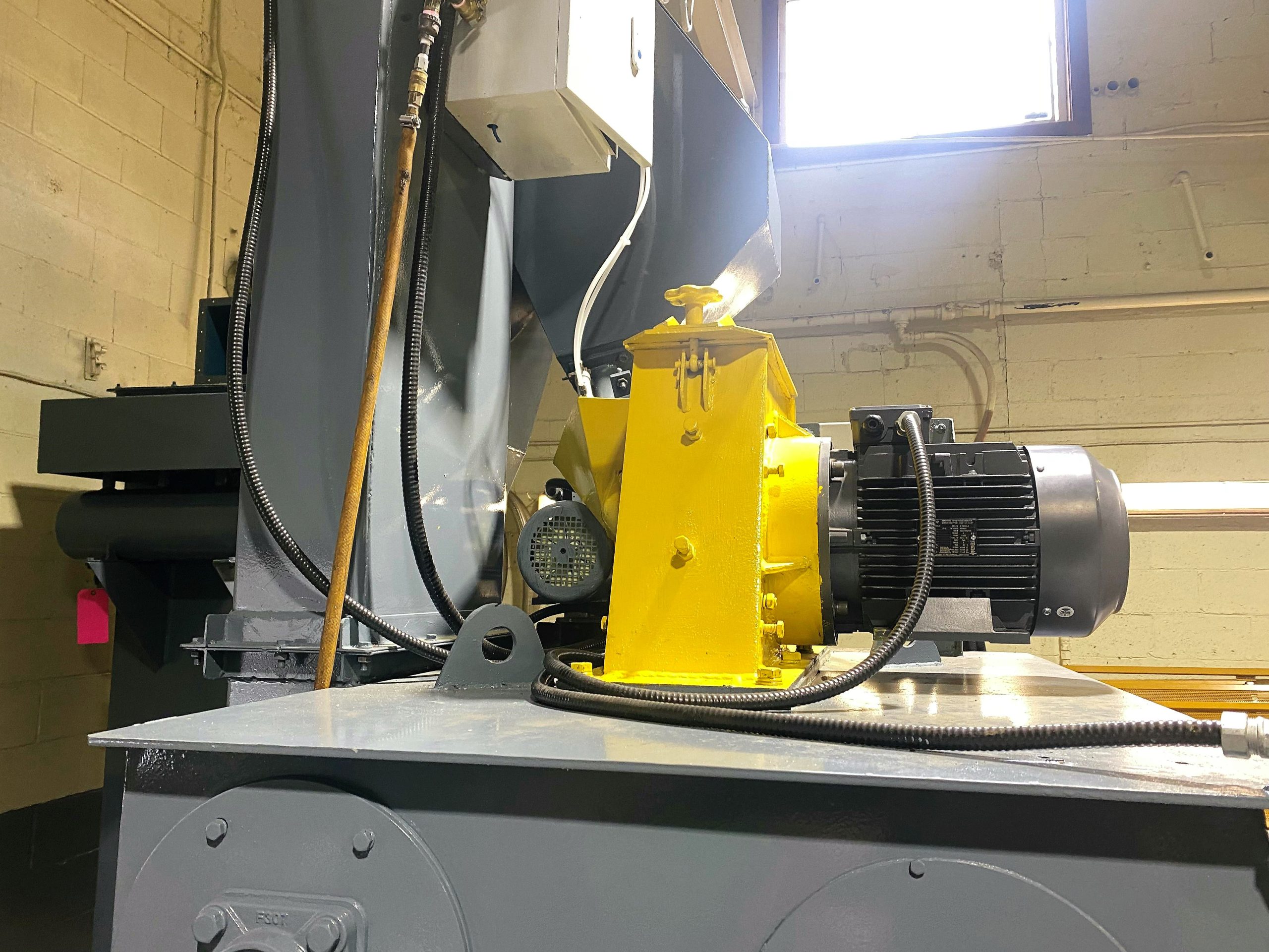 Picture of New BlastMech Tumble Shot Blast Machine