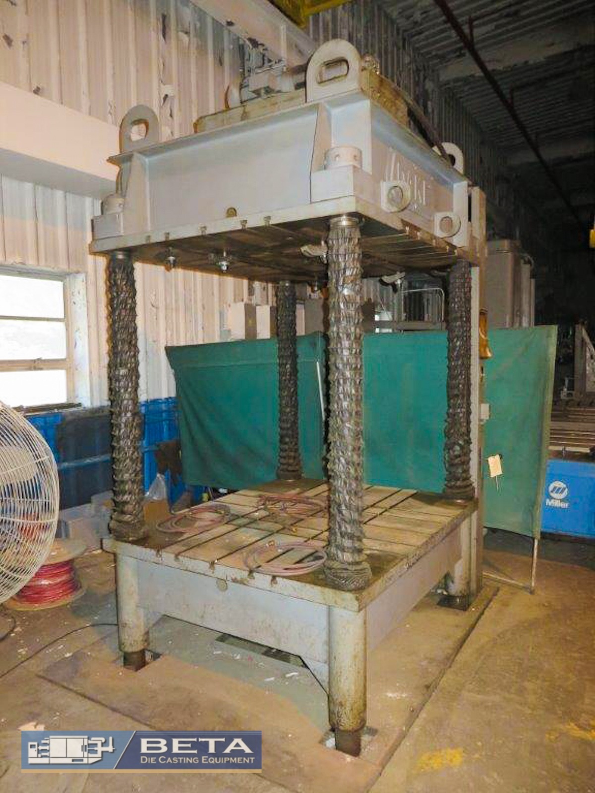 Detailed Picture of Used Spotting Press for Die Casting
