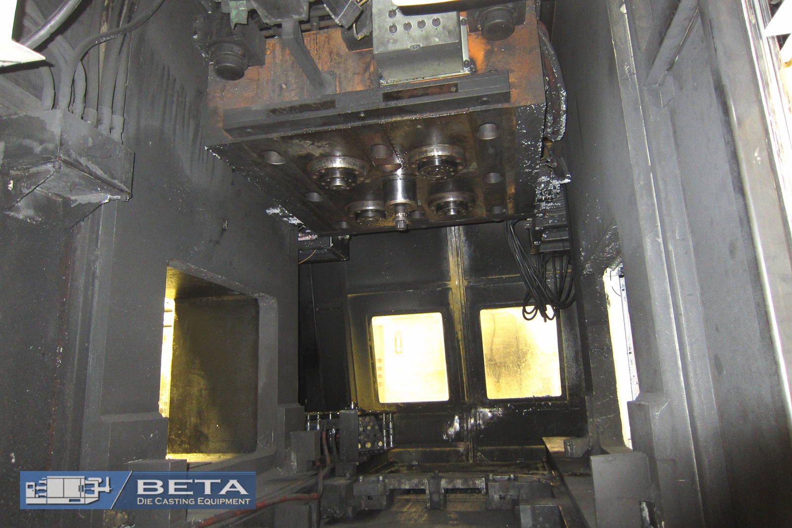 Detailed Picture of Used Cold Chamber Die Casting Machine