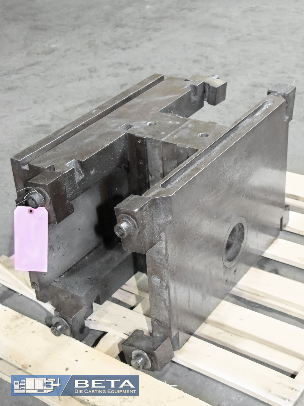 Detailed image of Used Unit Die Holder Double Cold Chamber