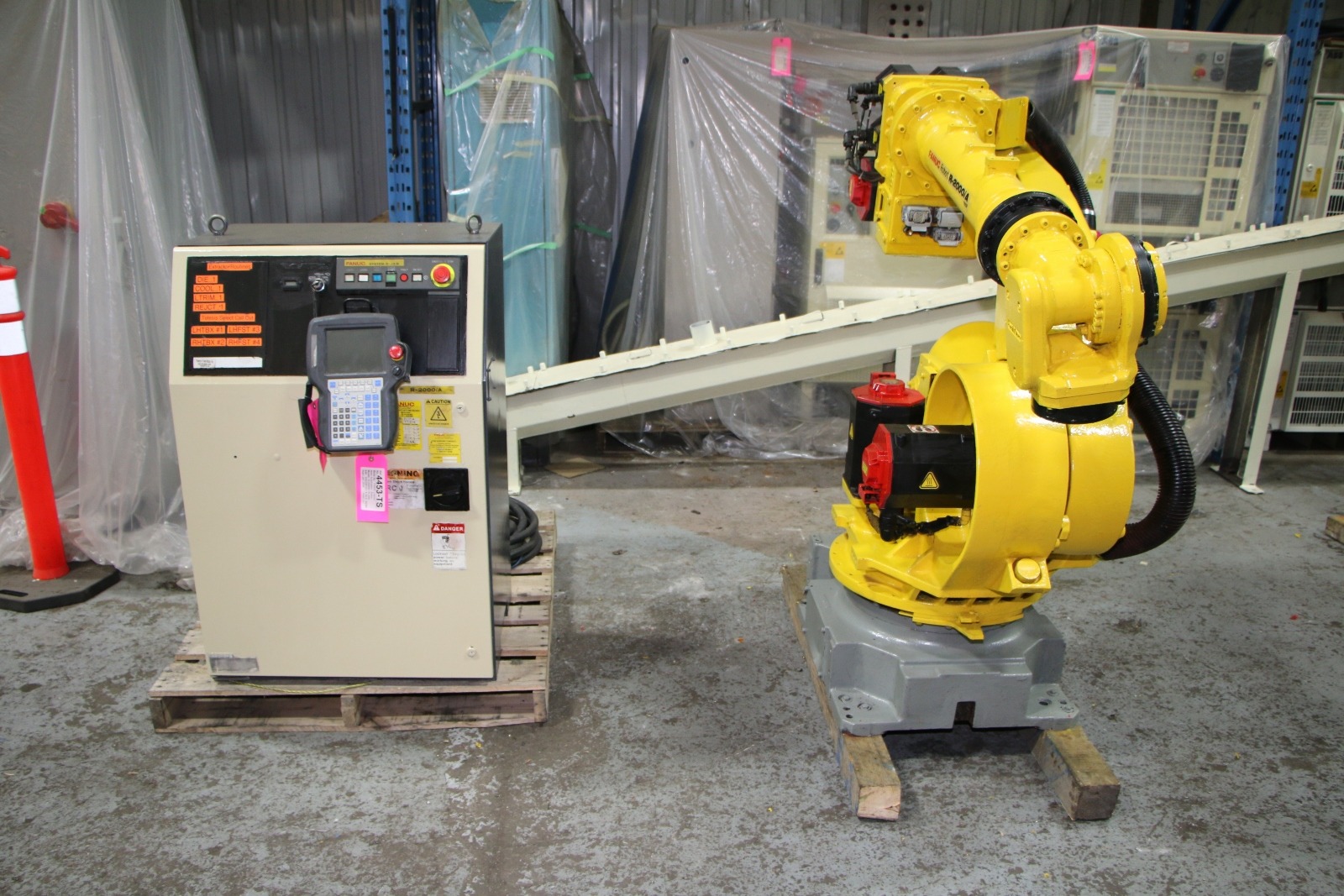 Picture of Used Fanuc Foundry Industrial Robot