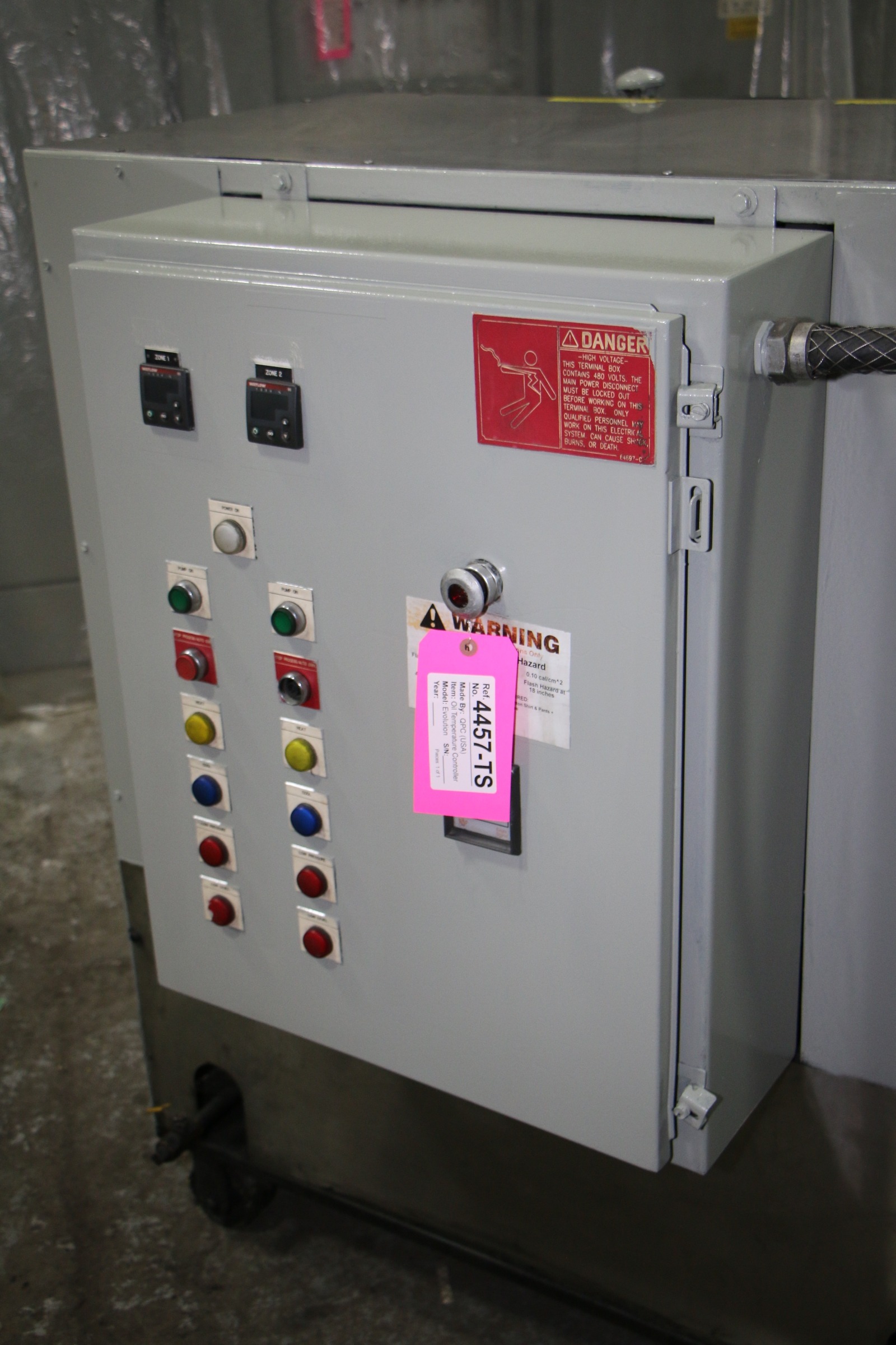 Image of Unidad de control de temperatura de aceite caliente QPC usada