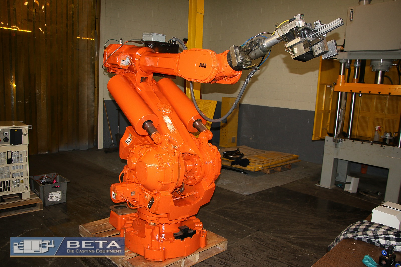Detailed Picture of Used ABB Foundry Robot