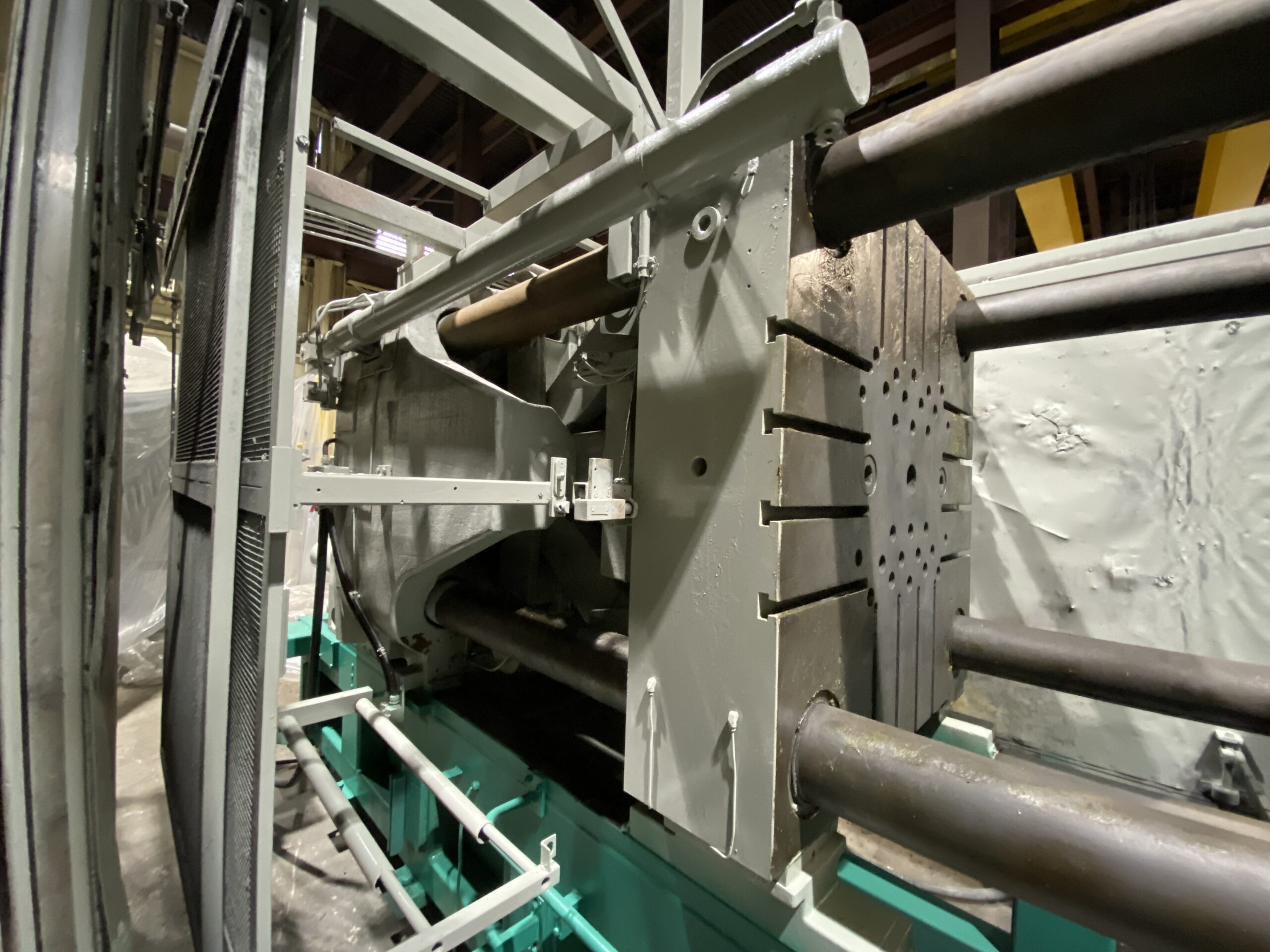 Detailed Picture of Used Cold Chamber Die Casting Machine