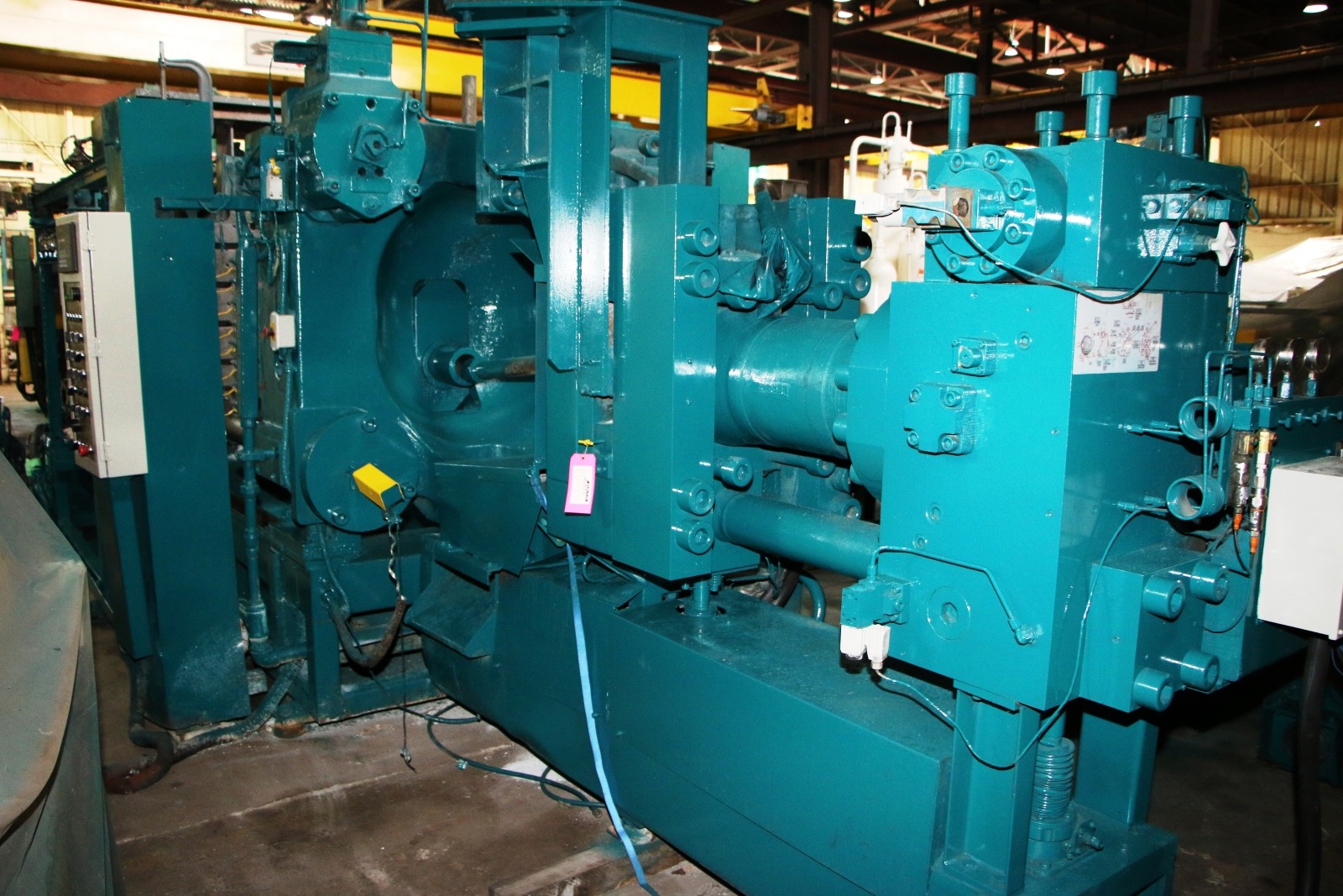 Detailed Picture of Used Cold Chamber Die Casting Machine