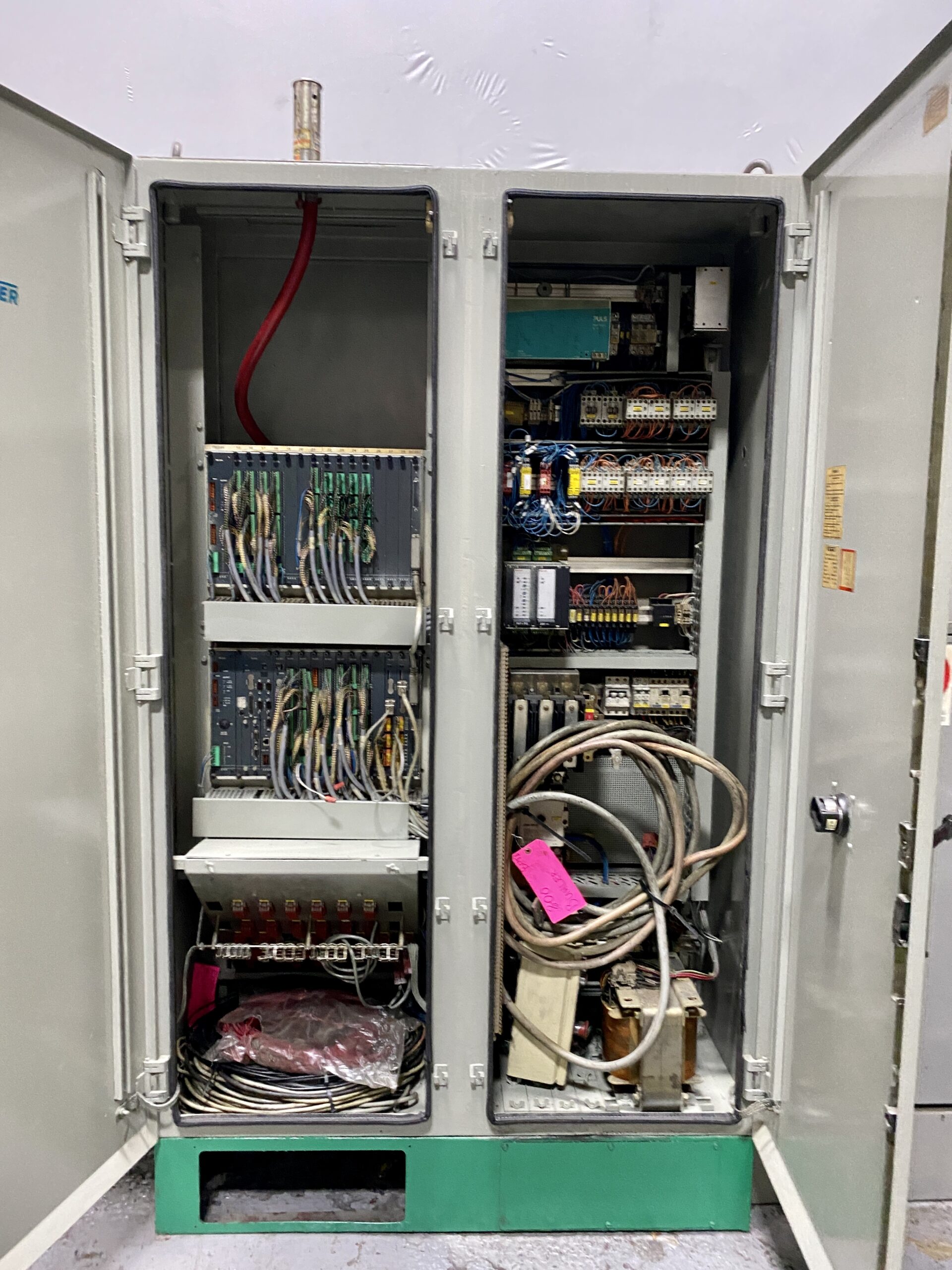 Detailed Picture of Used Cold Chamber Die Casting Machine