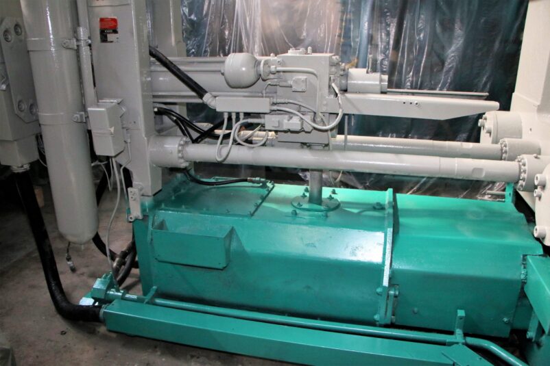 Imagen detallada de la máquina de fundición a presión de cámara fría usada