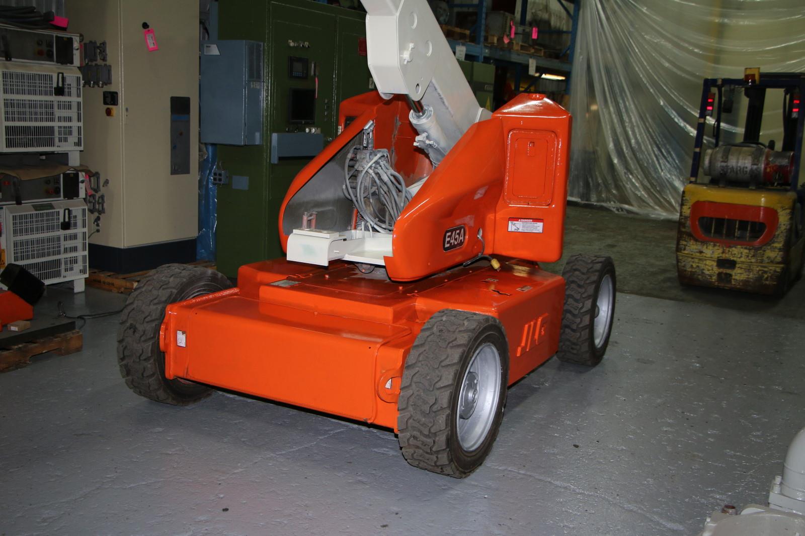 Image of Used JLG Skyjack Boom Lift