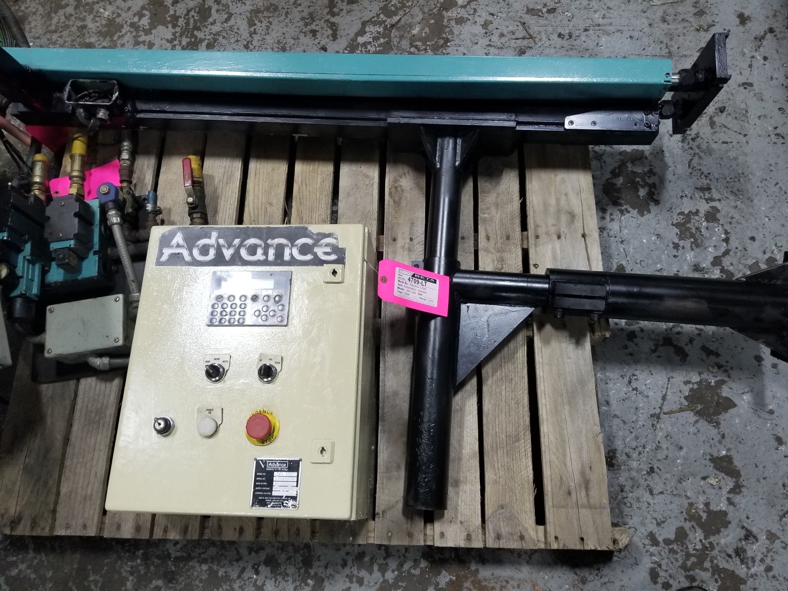 Detailed Picture of Used Advance Sprayer for Die Casting