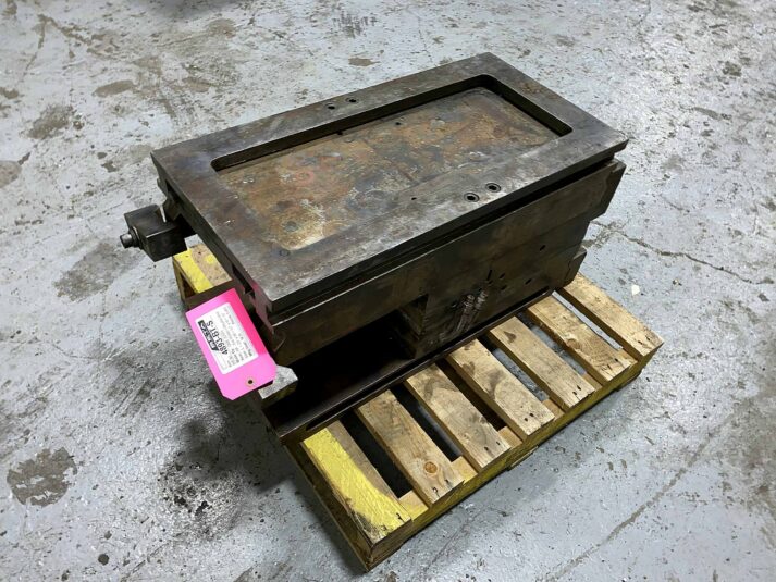 Detailed Picture of Used DME Standard Unit Die Holder