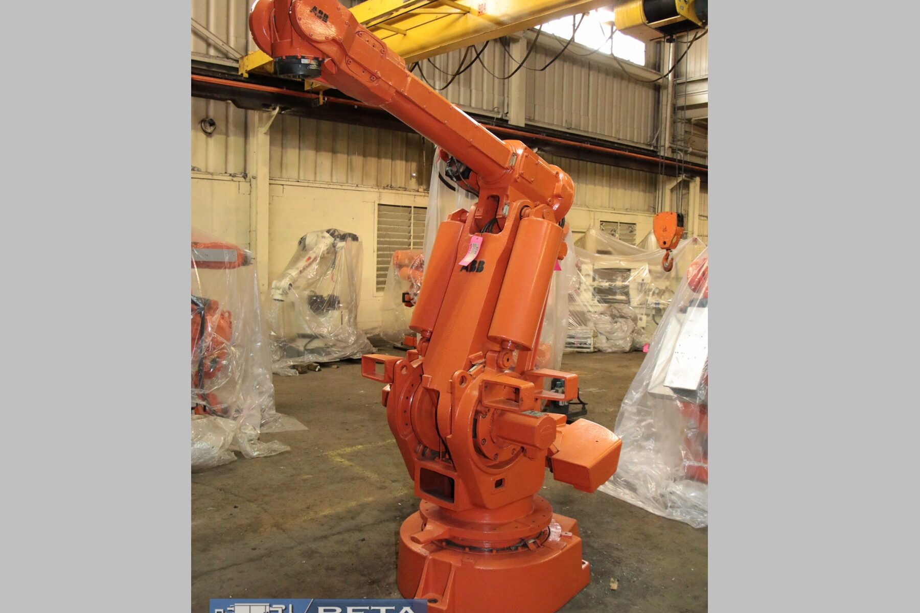 Foto de Robot industrial de fundición ABB de segunda mano