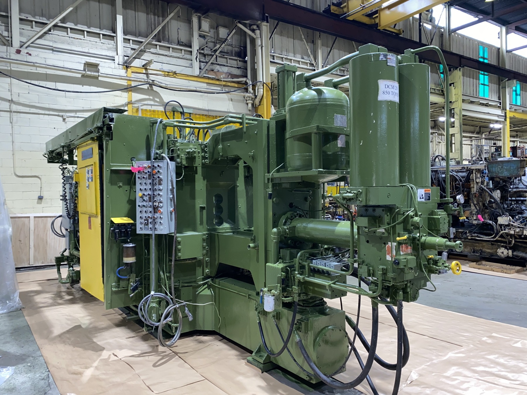 Detailed Picture of Used Cold Chamber Die Casting Machine