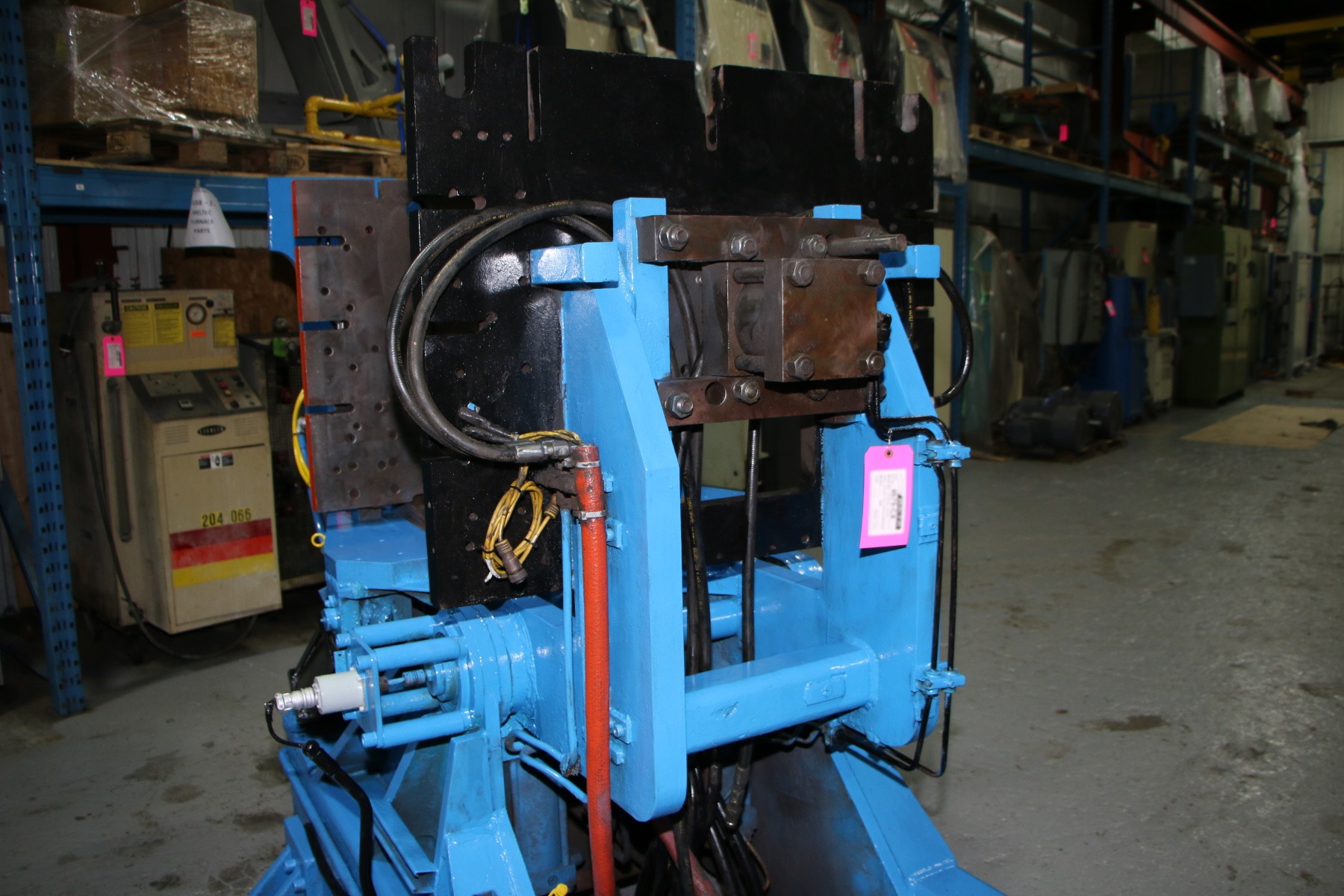 Foto de la máquina de fundición a presión por gravedad con molde permanente Stahl usada