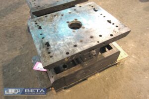 Picture of Used Unit Die Holder Double Hot Chamber