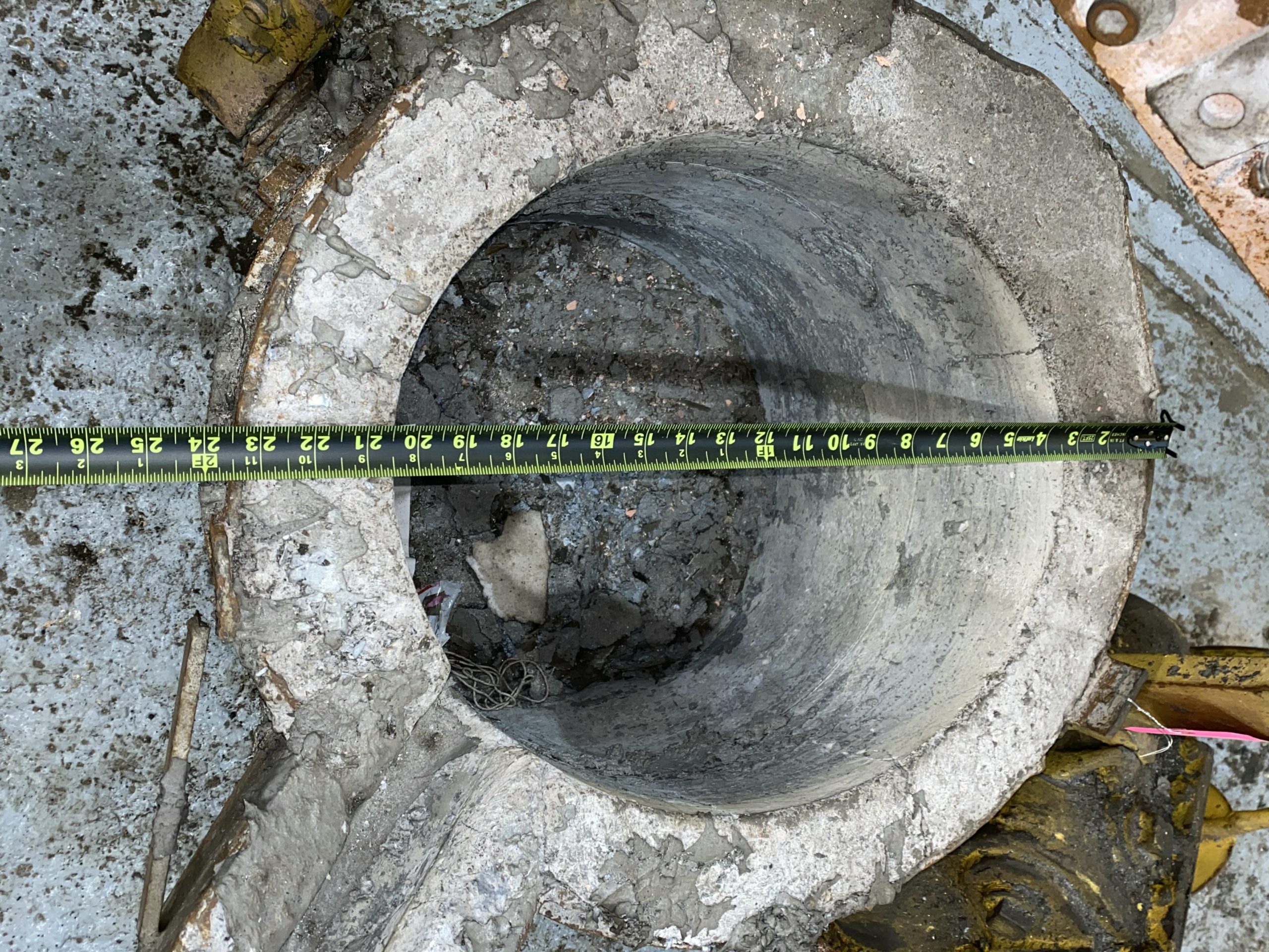 Image of Used Geared Lip Pour Ladle