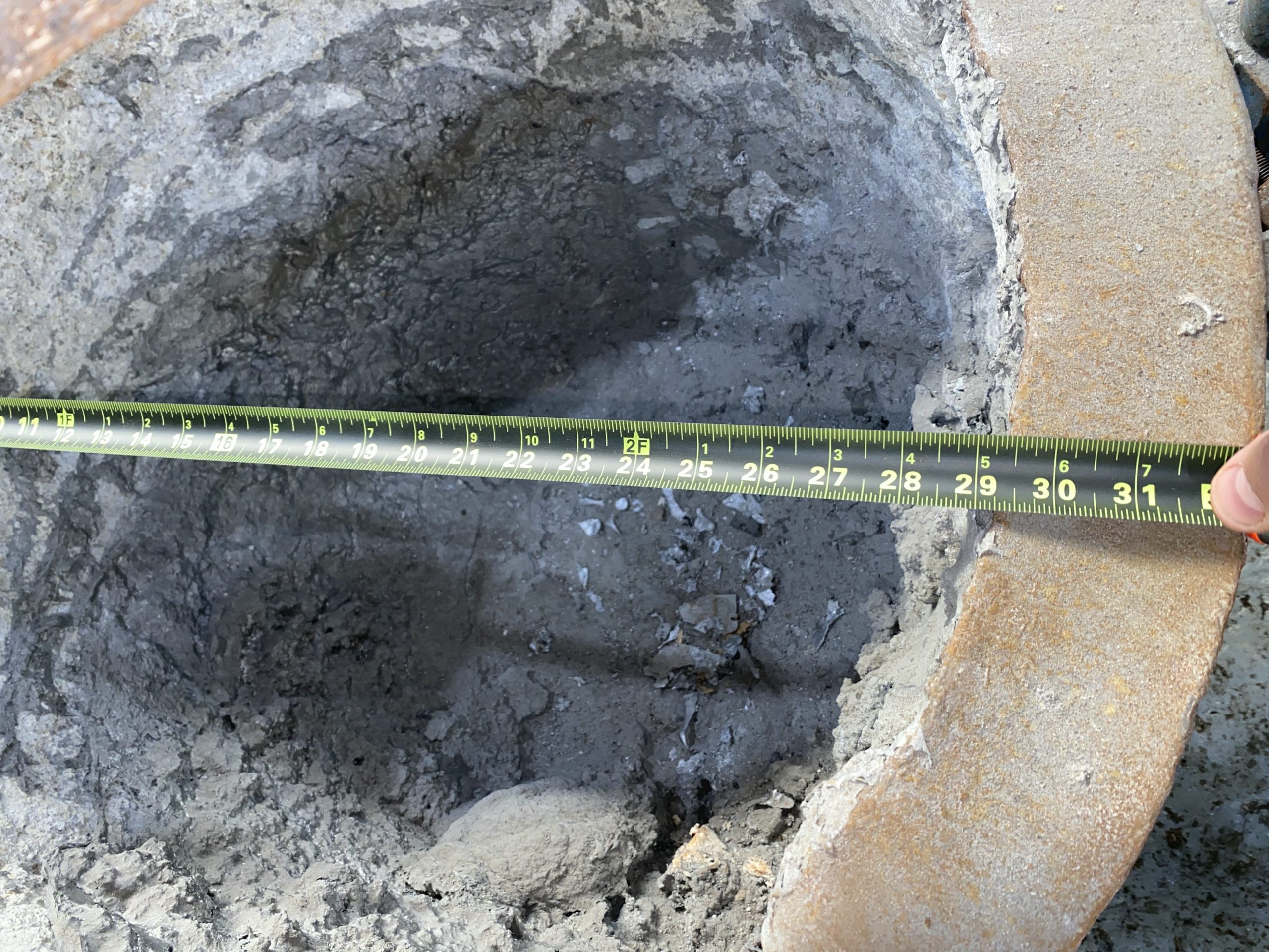 Image of Used Geared Lip Pour Ladle