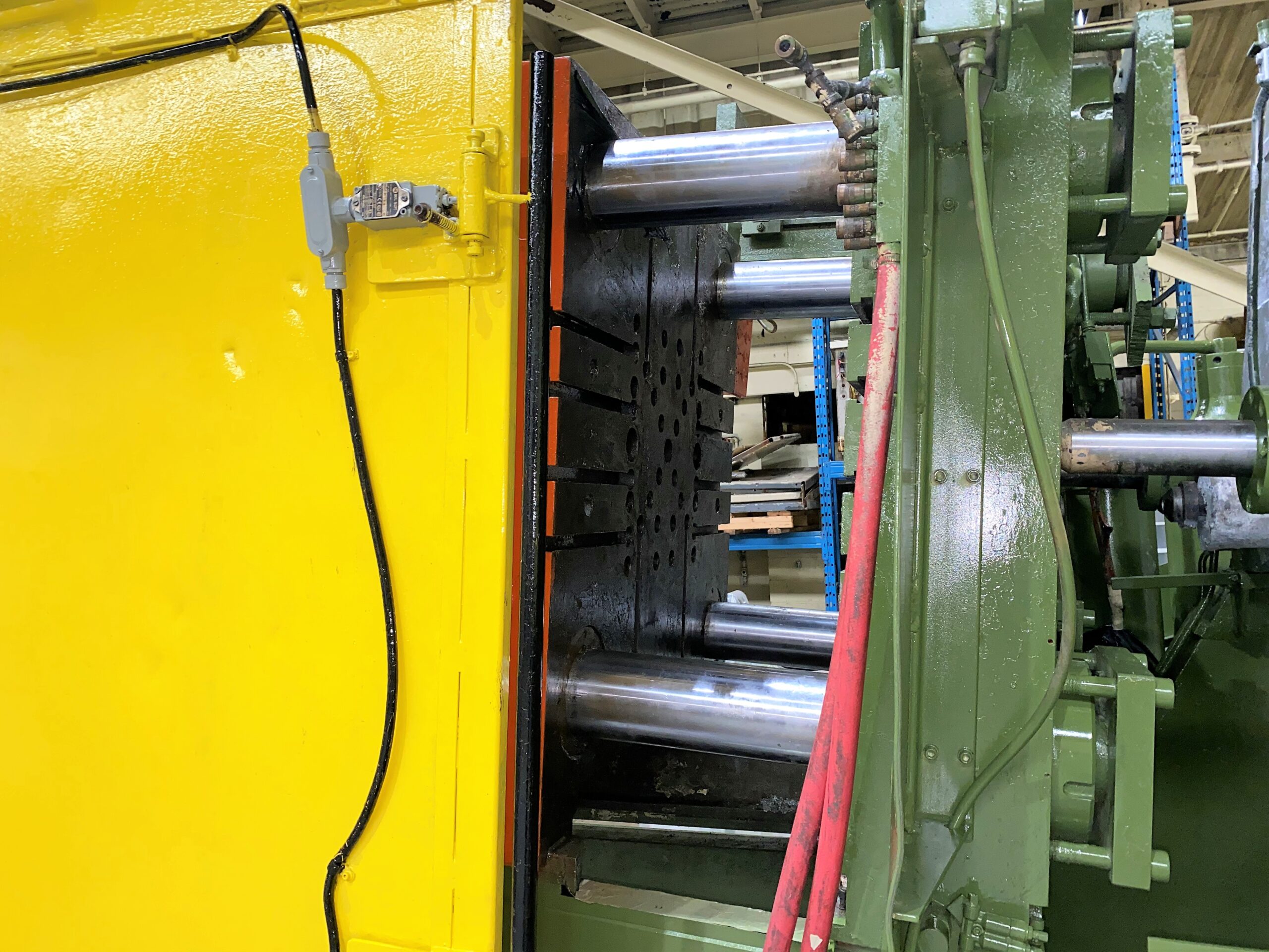 Detailed Picture of Used Hot Chamber Die Casting Machine