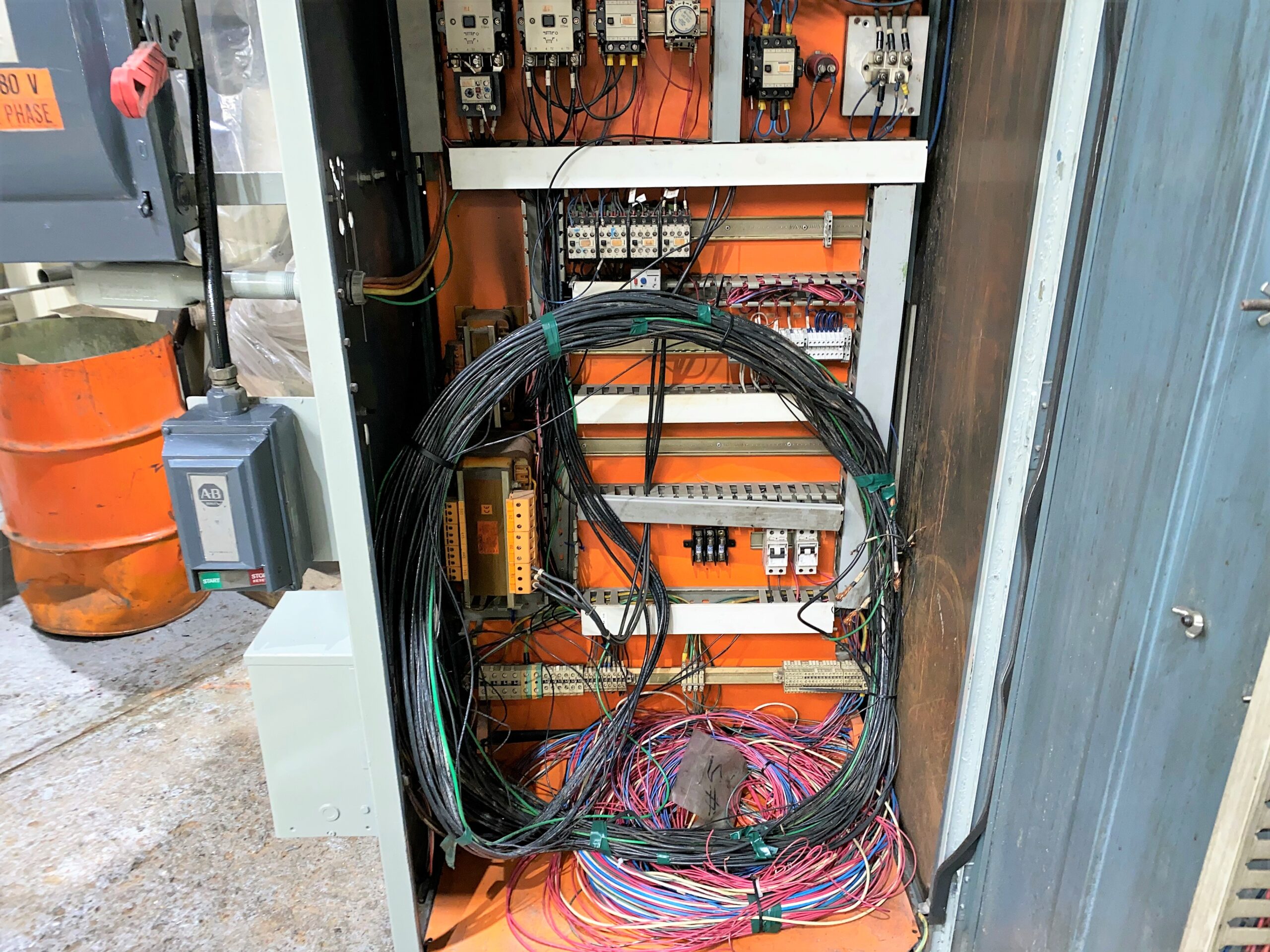 Detailed Picture of Used Hot Chamber Die Casting Machine