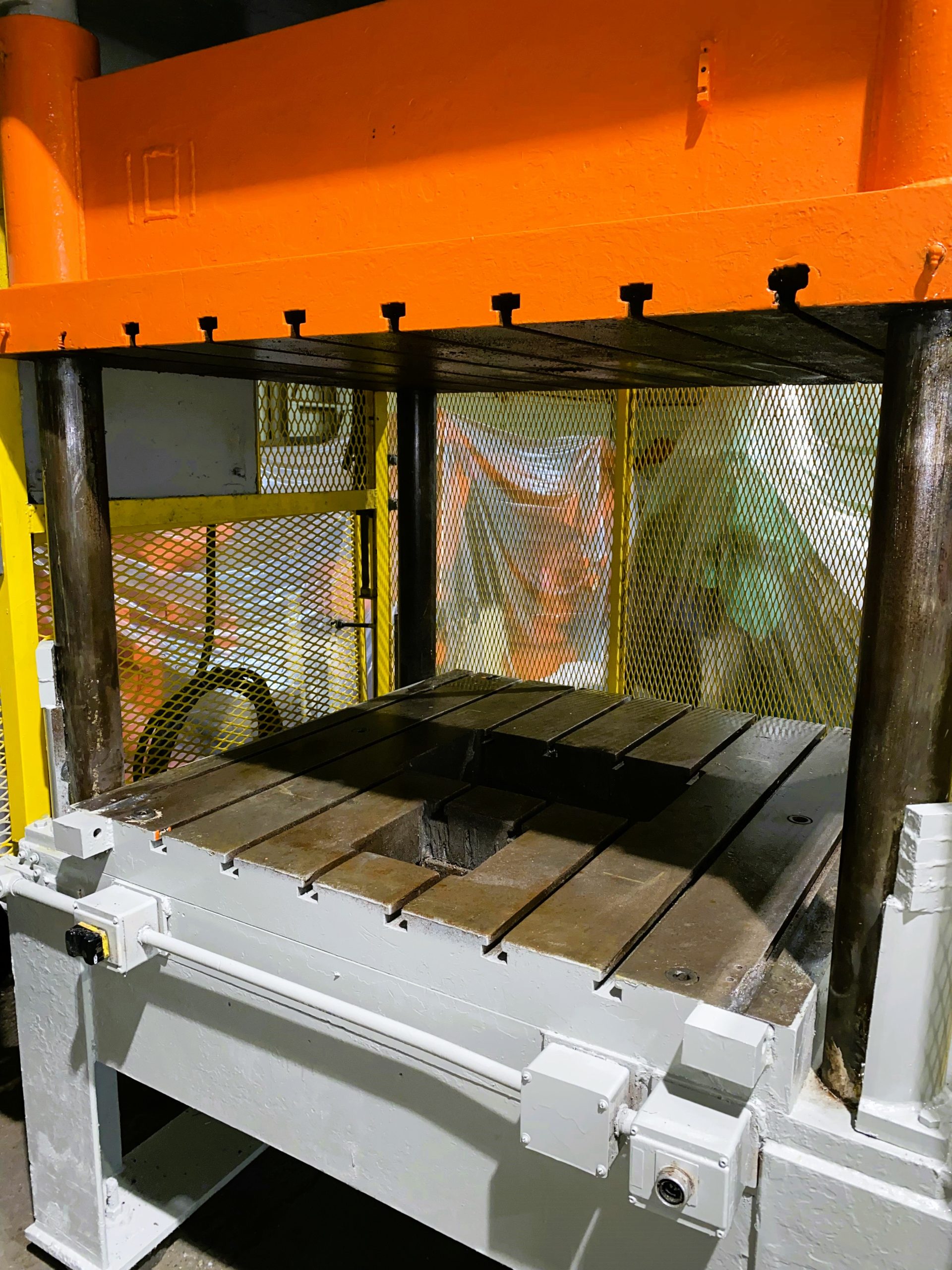 Detailed image of Used MMC Die Casting Trim Press