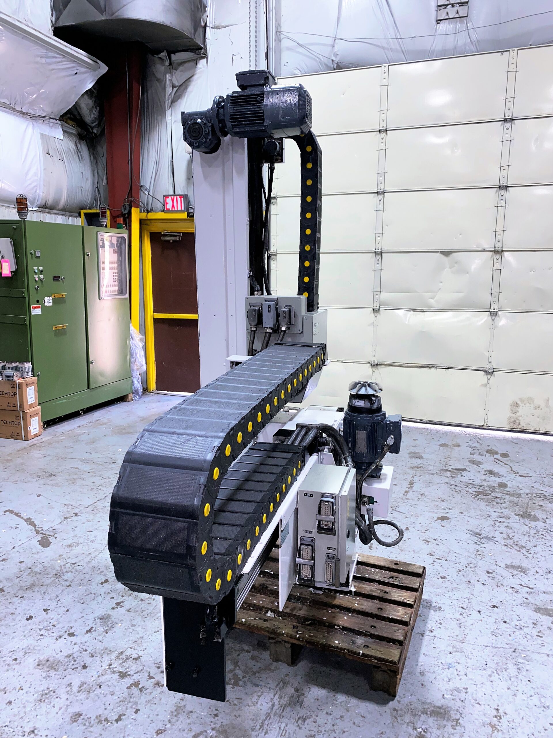 Detailed Picture of Used Cold Chamber Die Casting Machine