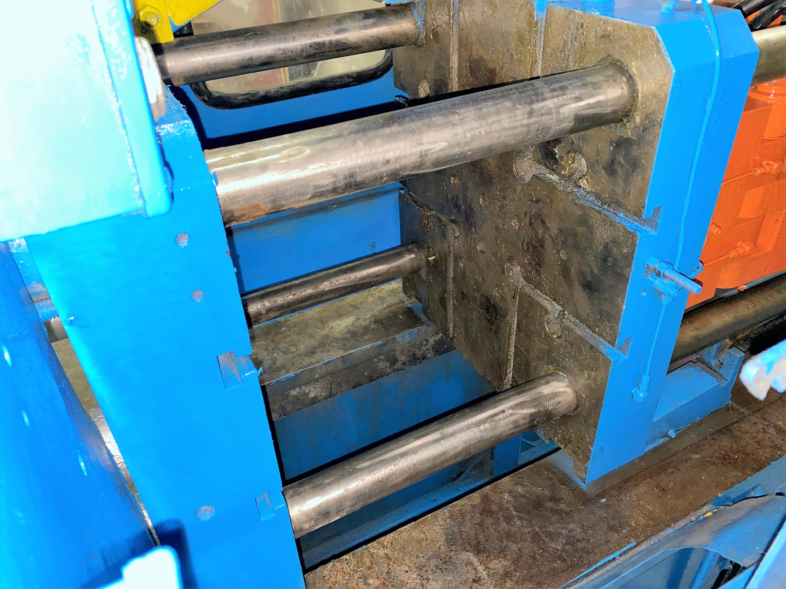 Picture of Used Hot Chamber Die Casting Machine