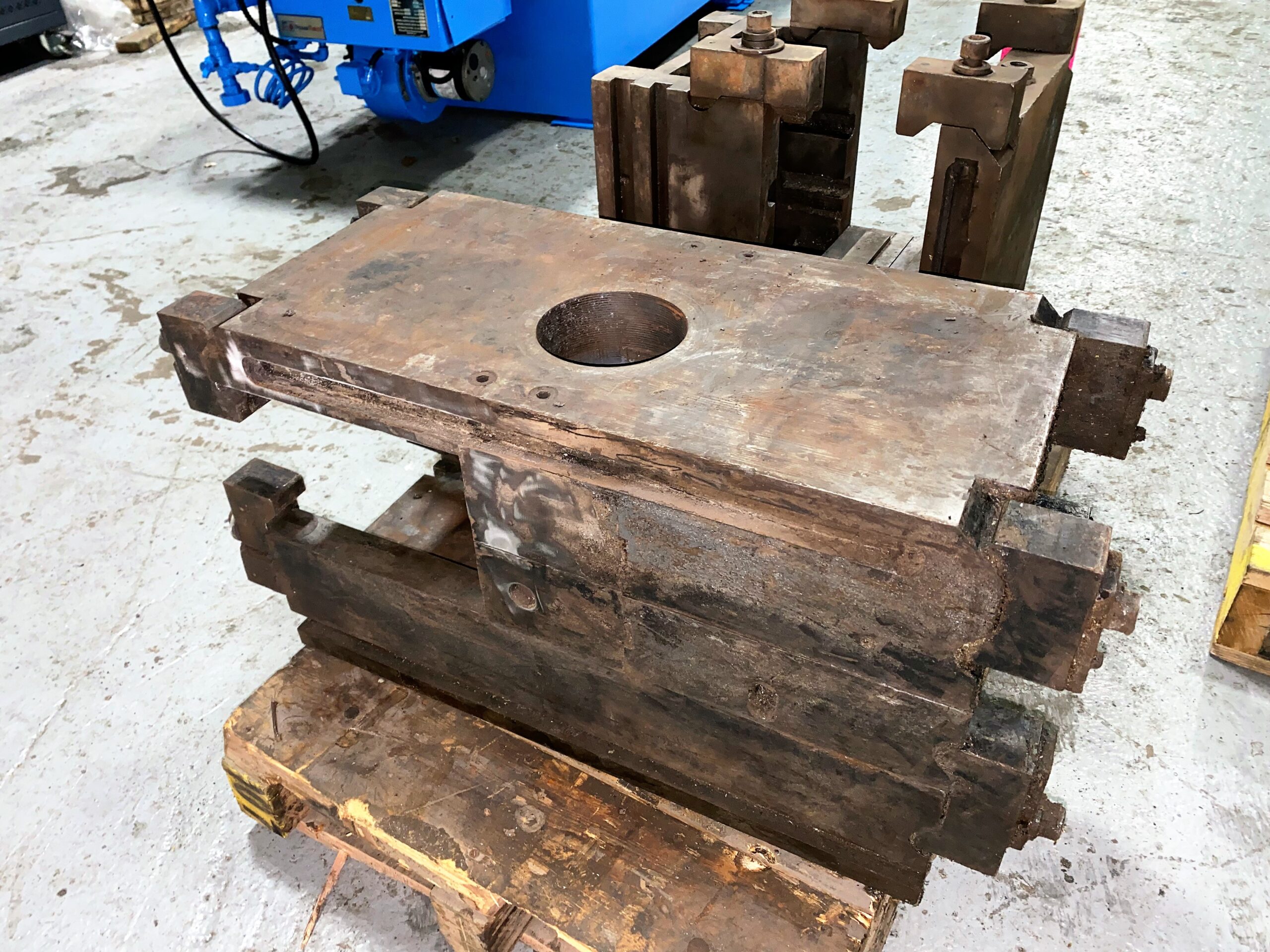 Image of Used DME Standard Unit Die Holder