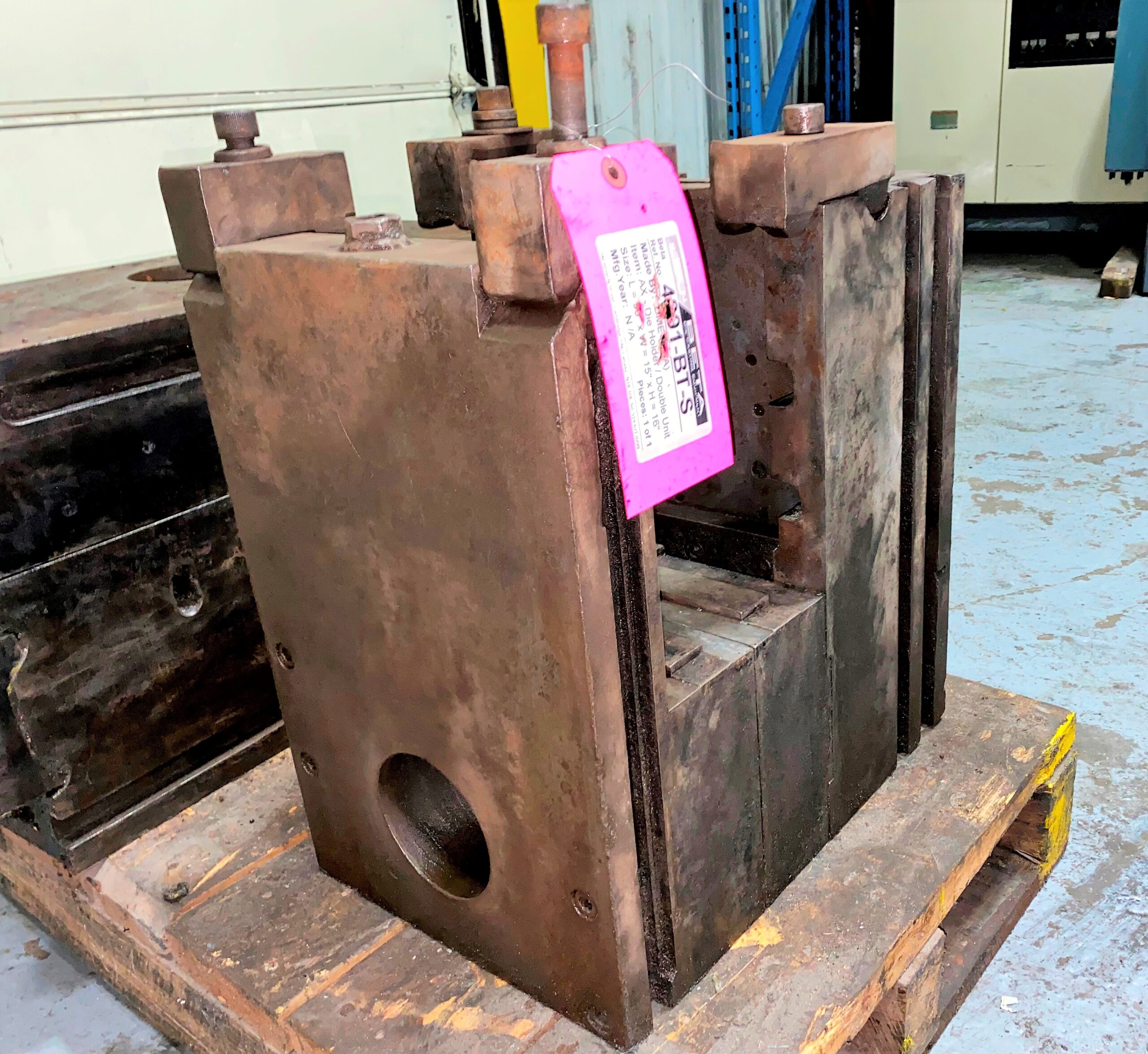 Picture of Used DME Standard Unit Die Holder