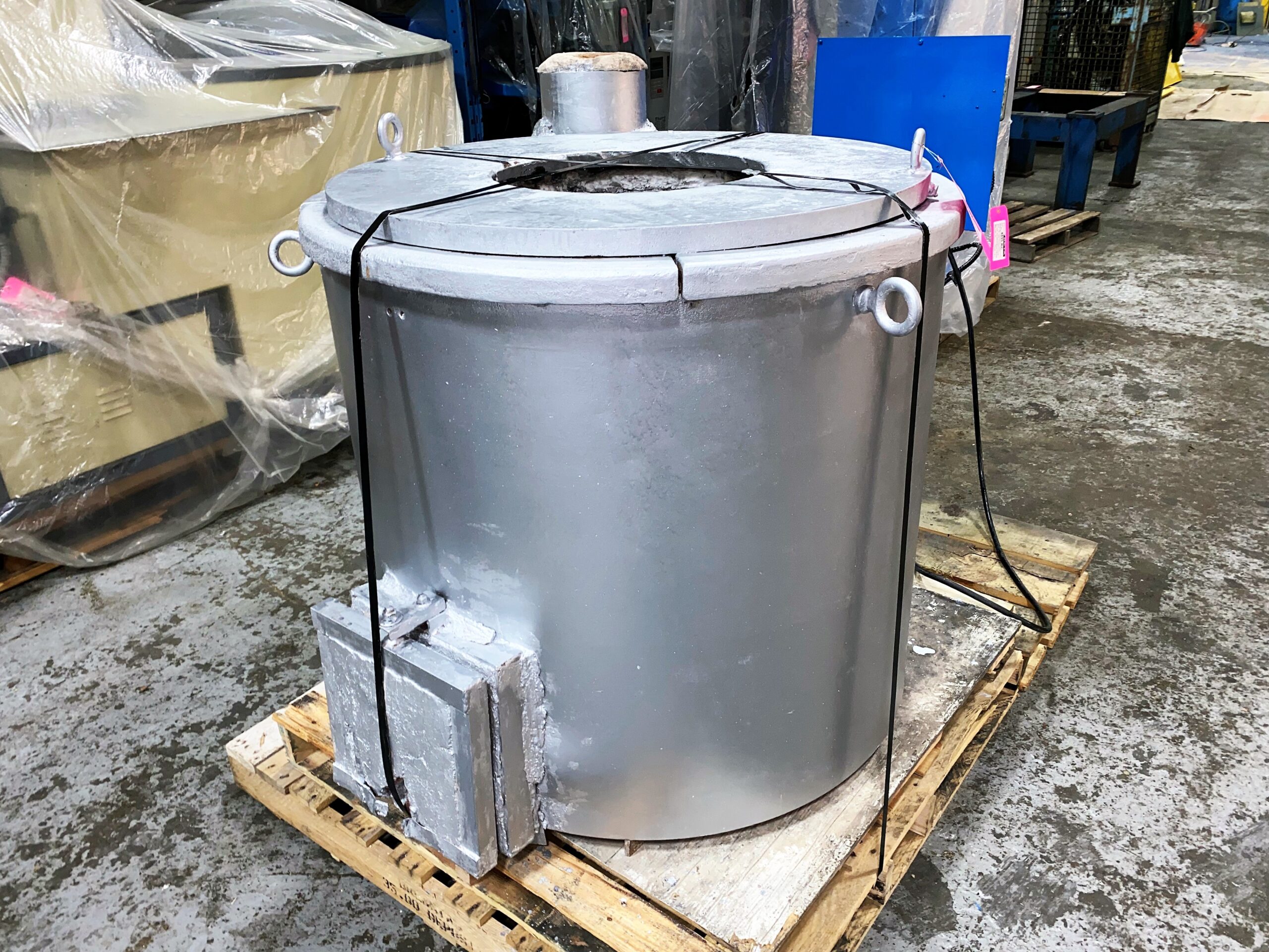 Detailed image of Used Lindberg Melting and Holding Gas Furnace