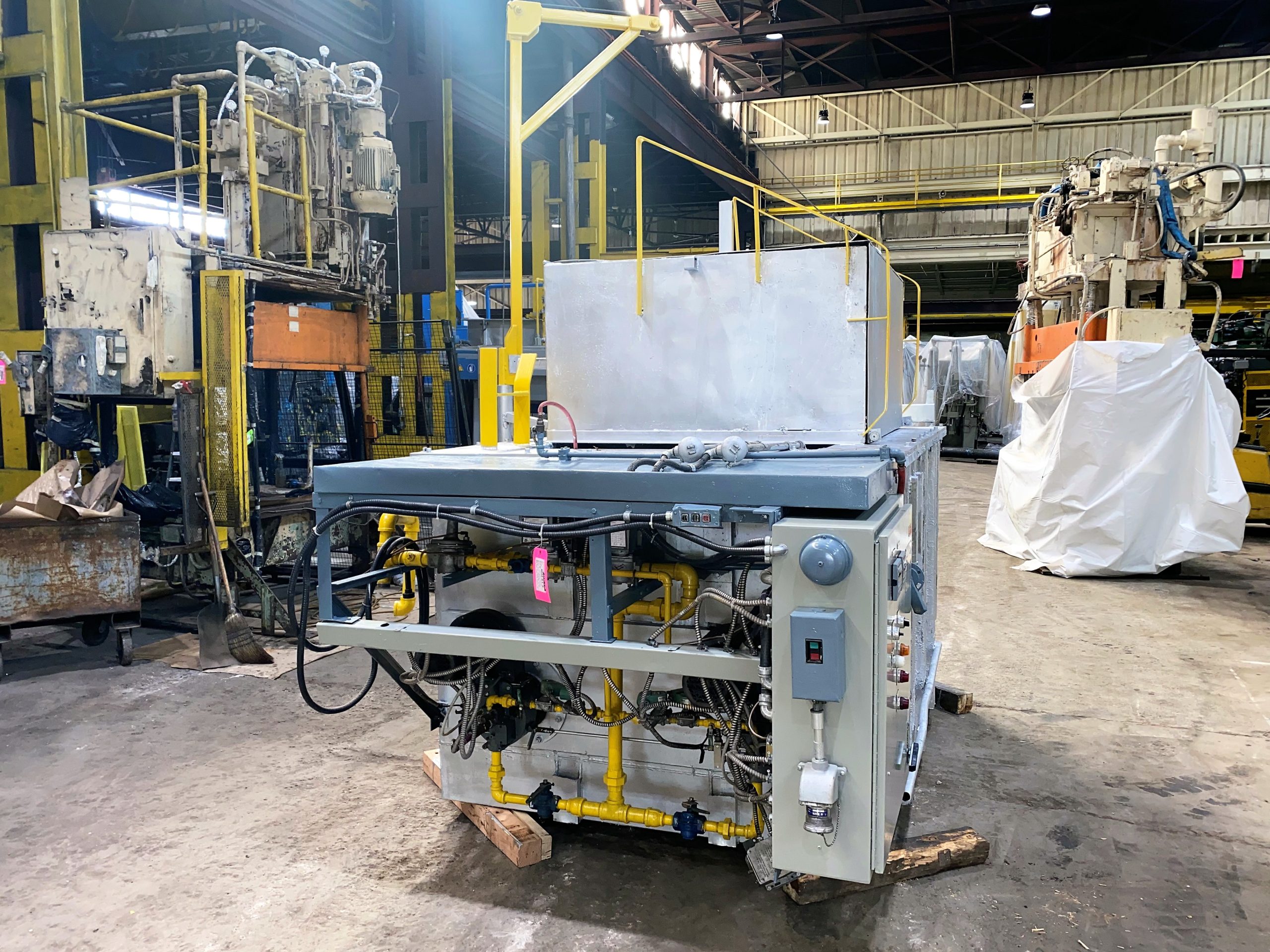 Detailed Picture of Used Falcontrol Zinc Gas Melting Furnace