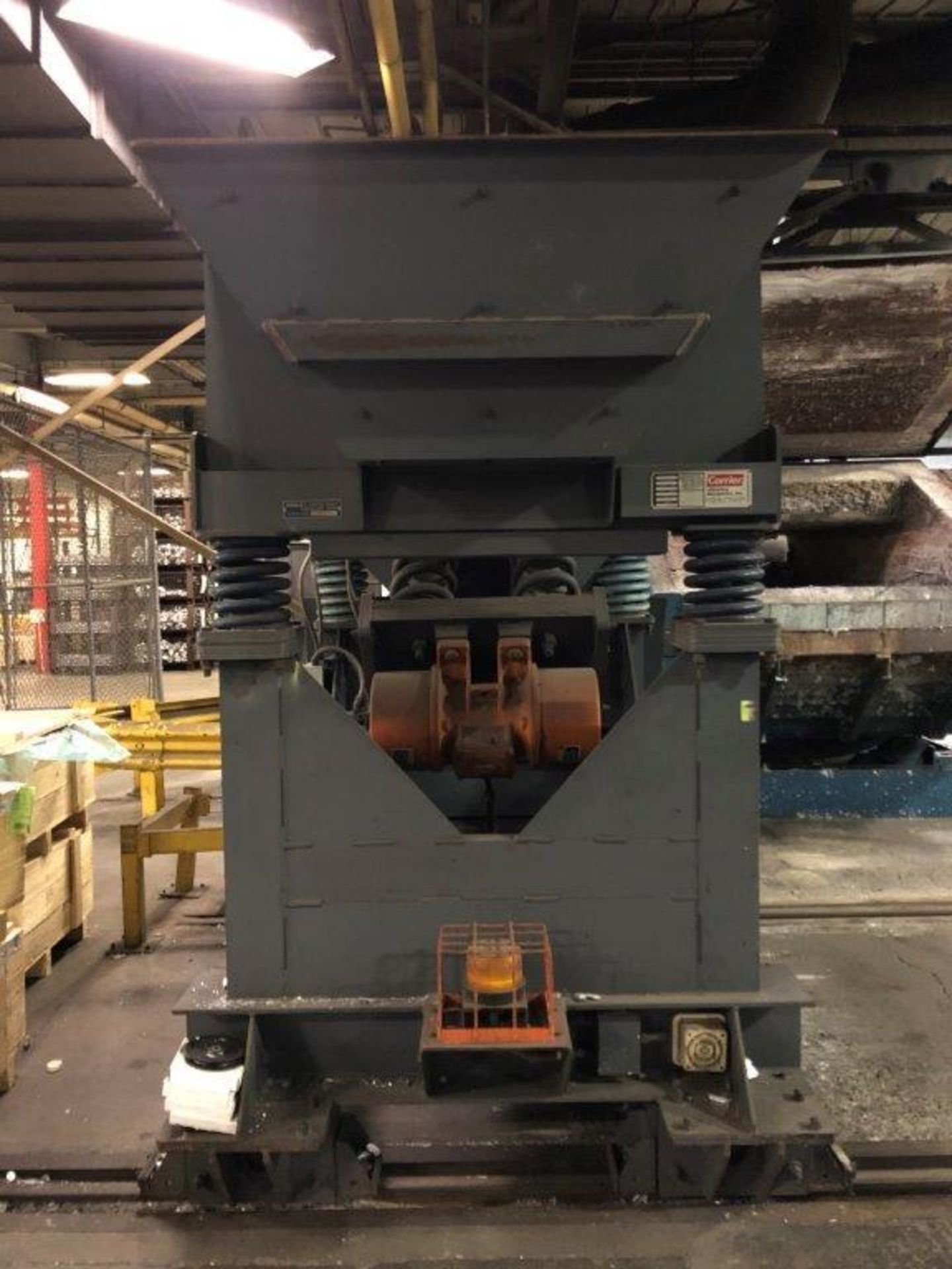 Detailed Picture of Used Carrier Ampli-Flow Shaker