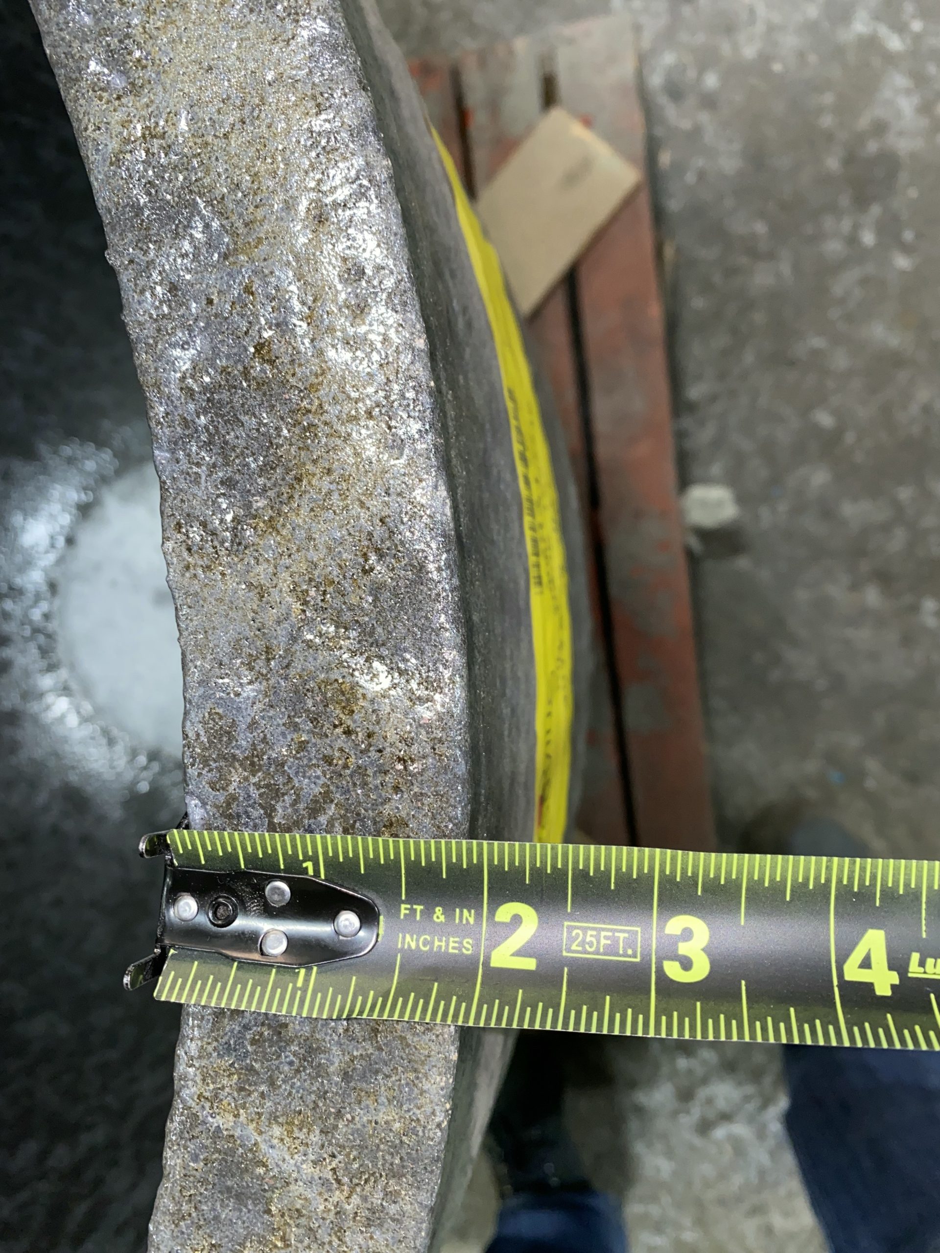 Detailed Picture of New Vesuvius Melting Furnace Crucible