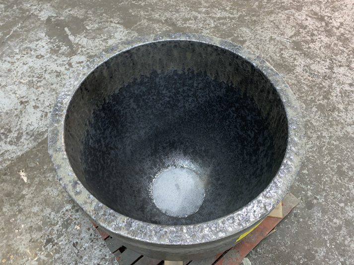 Detailed Picture of New Vesuvius Melting Furnace Crucible