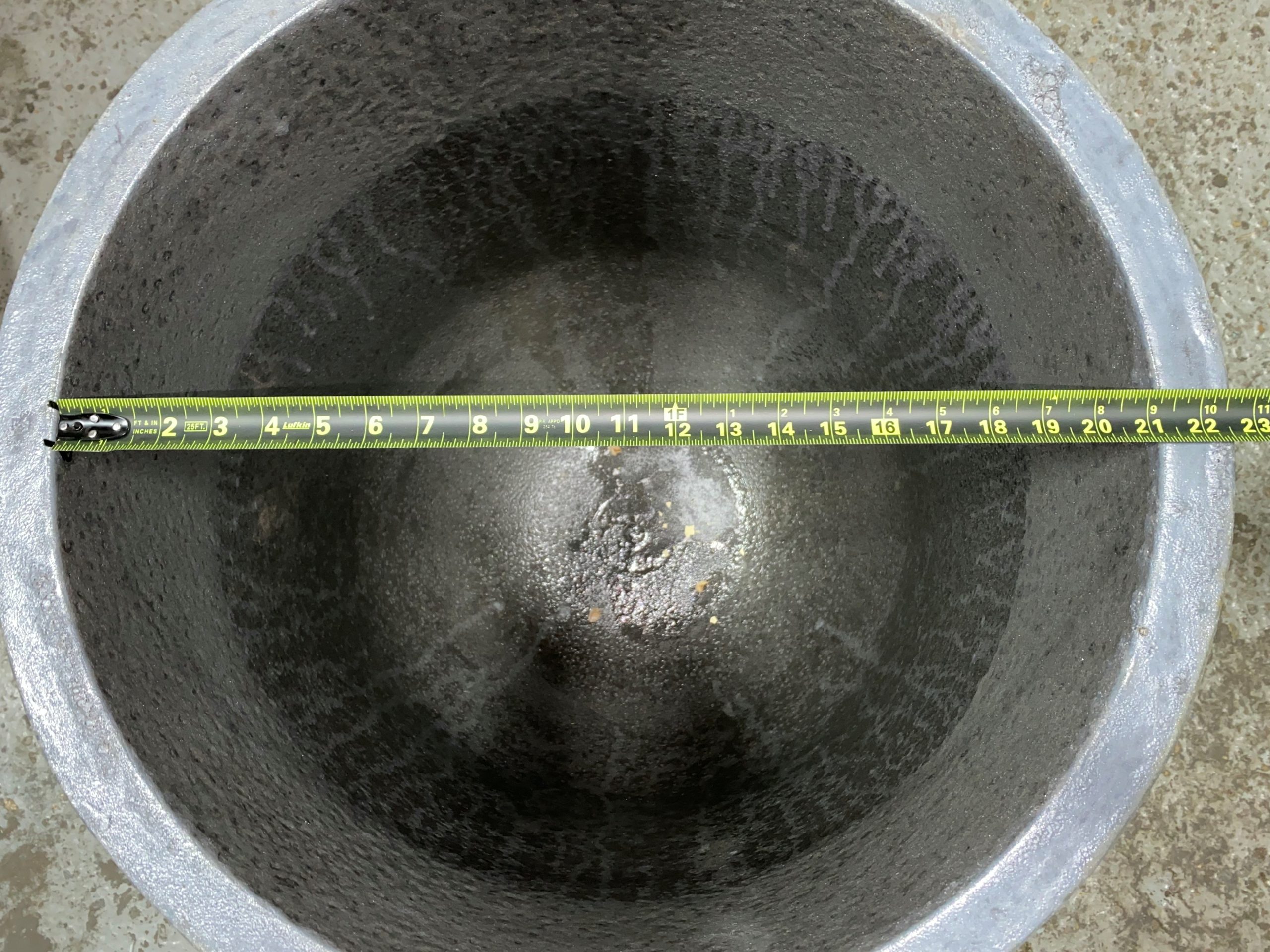 Picture of New Vesuvius Melting Furnace Crucible