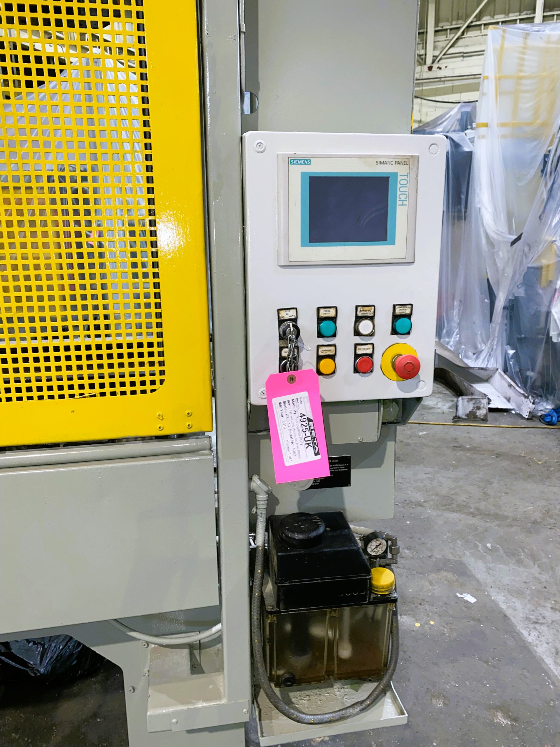 Detailed Picture of Used Tecnopres Die Casting Trim Press