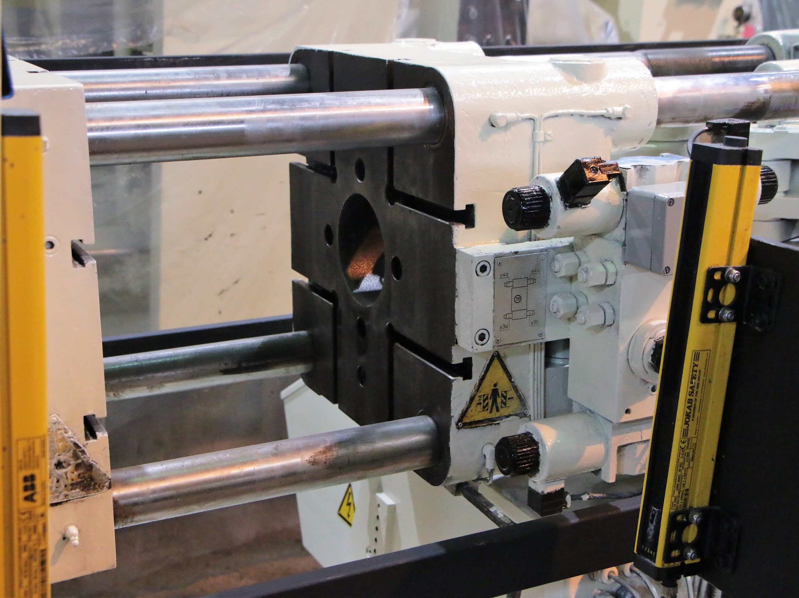 Detailed image of Used Hot Chamber Die Casting Machine