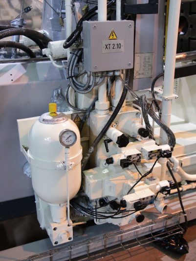 Imagen detallada de la máquina de fundición a presión de cámara caliente usada