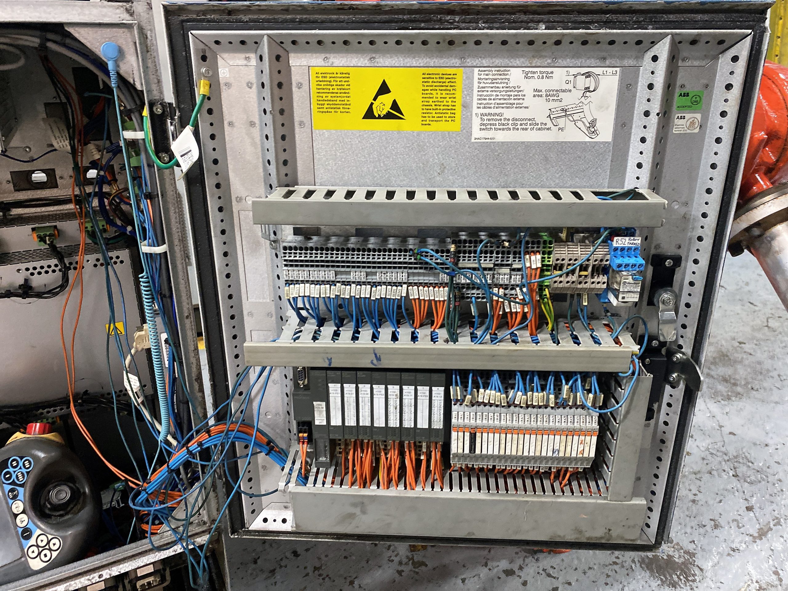 Used ABB 2400 Foundry Plus Robot #4922