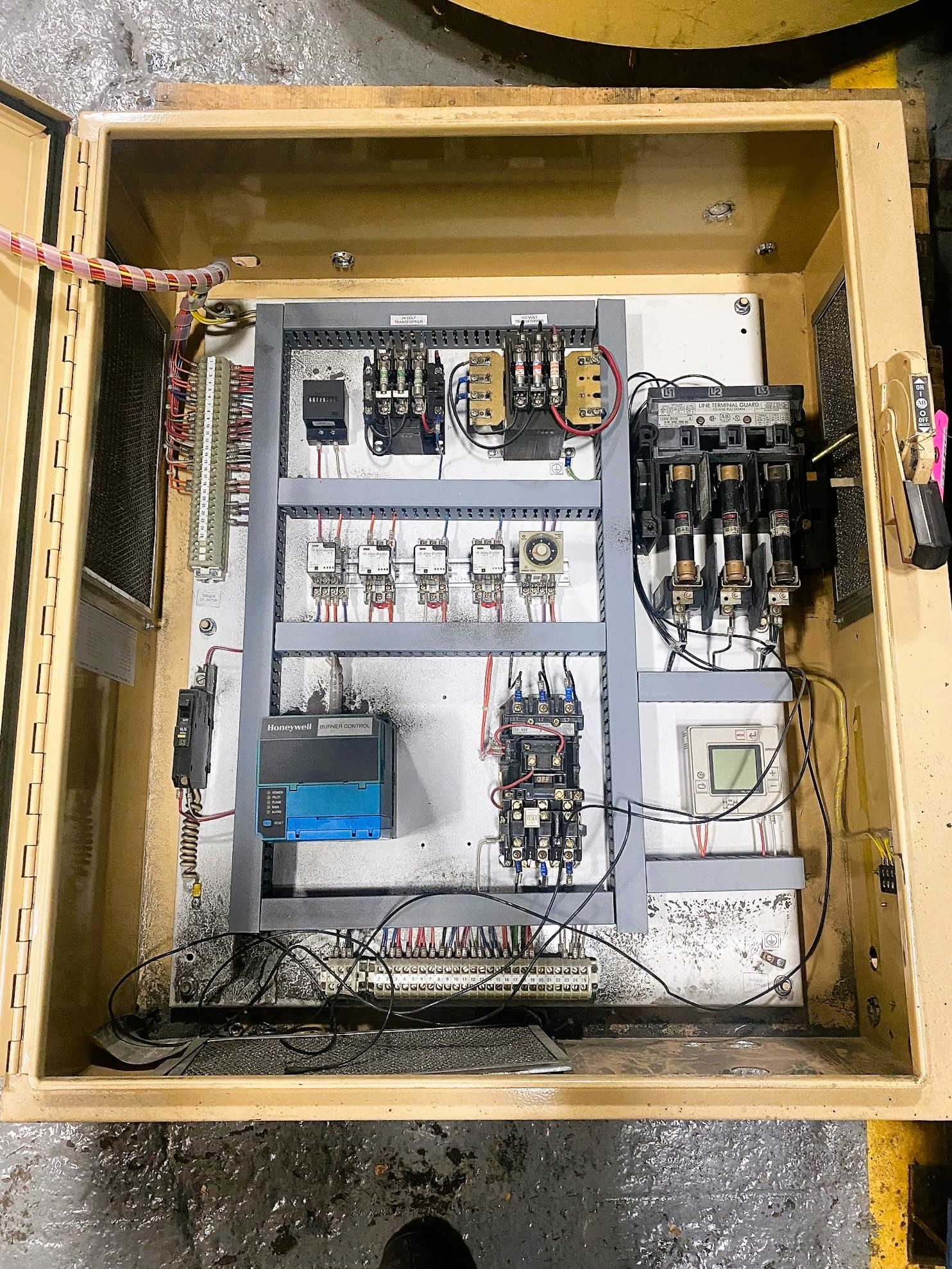 Used Thermtronix 700 Lbs Gas Melting and Holding Furnace #4972