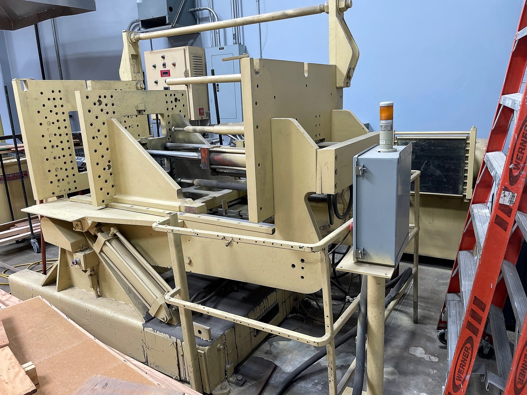 Used Hall Tilt Pour Molding Gravity Die Casting Machine For Sale