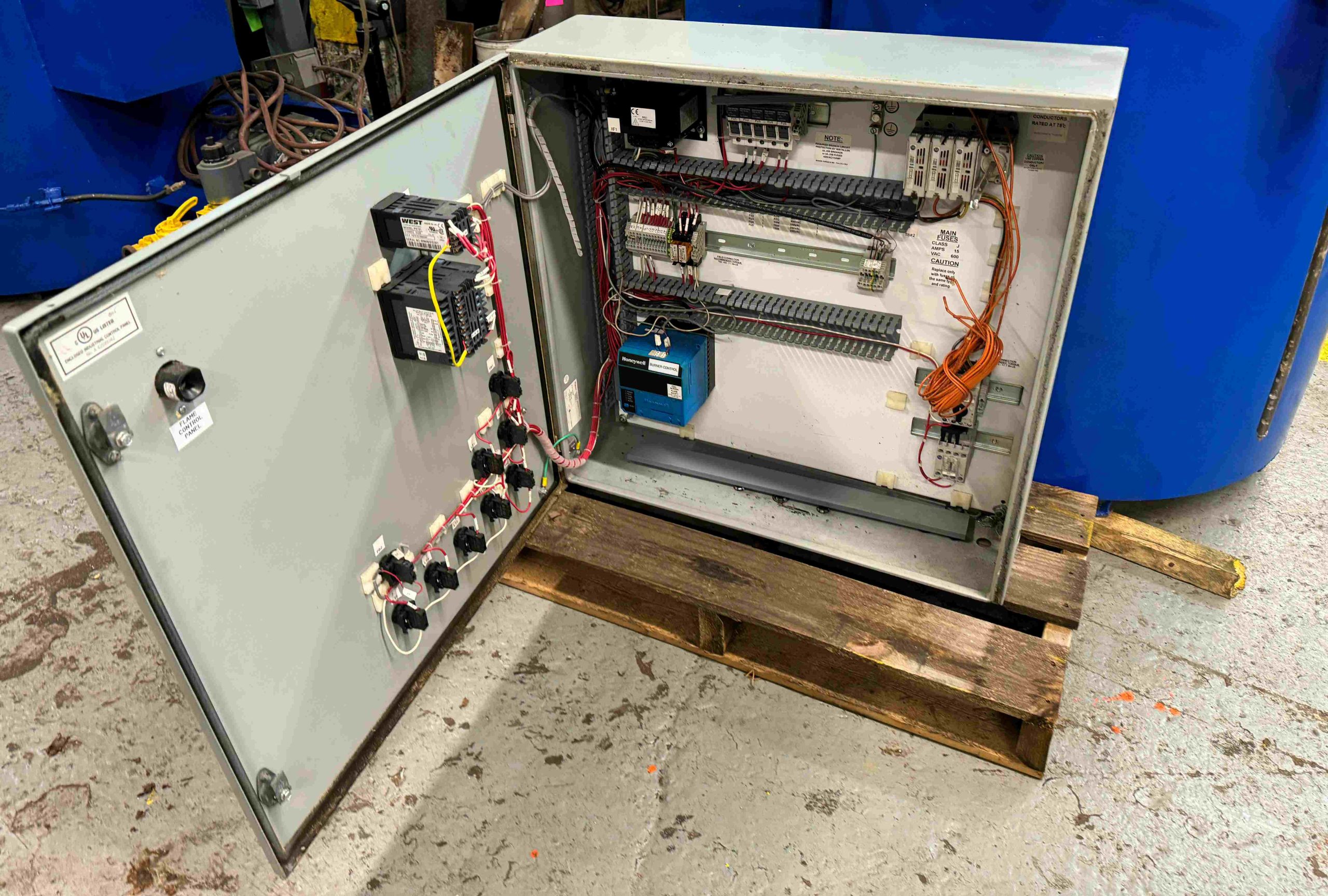 Baker Gas Crucible Furnace